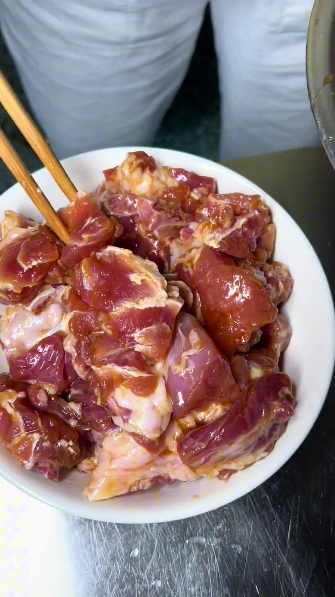 排骨鲜香入味，吃起来特过瘾