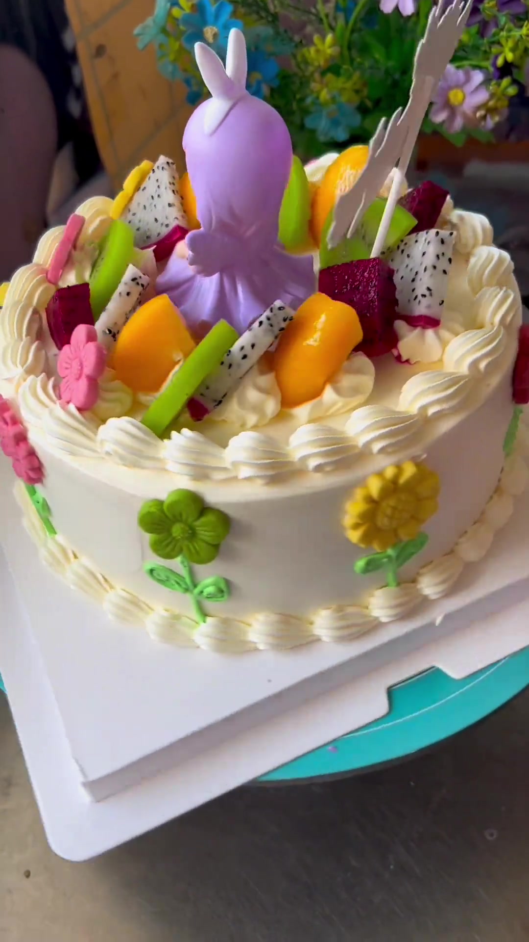 12寸的男孩生日蛋糕好看吗？向日葵和樱花饼干太漂亮了，立体感十足，你学会了吗？