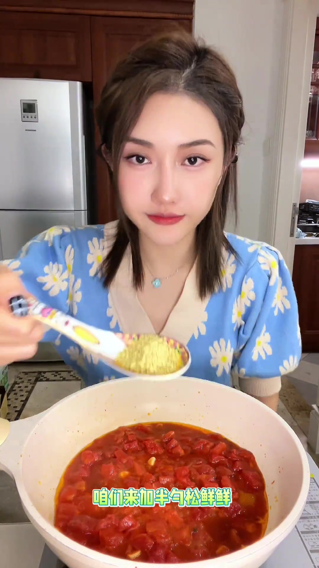 自律人心中理想的麻辣烫!牛奶锅!加麻加辣!