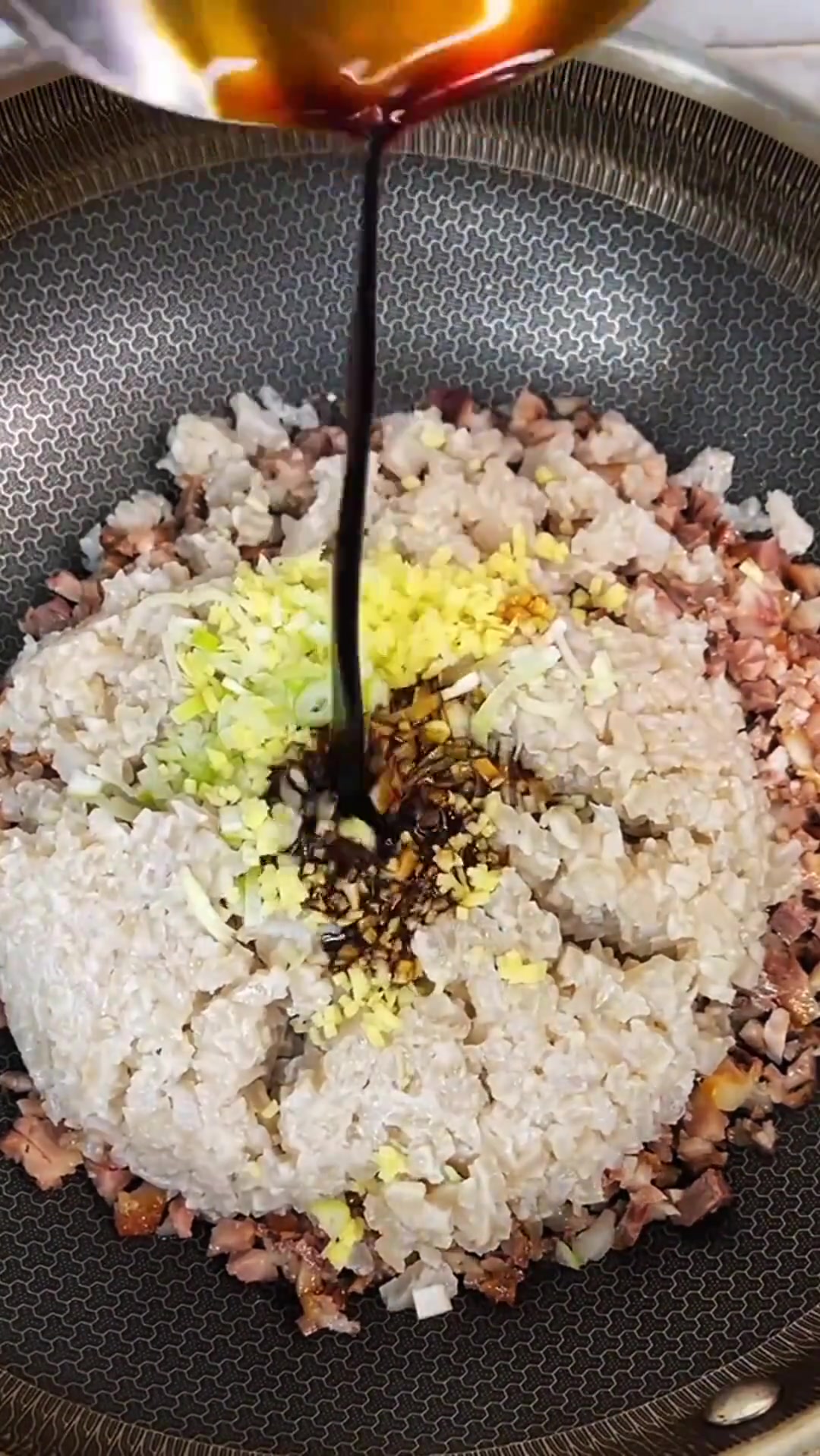 东北特色猪头闷做法，简单详细教程来啦！