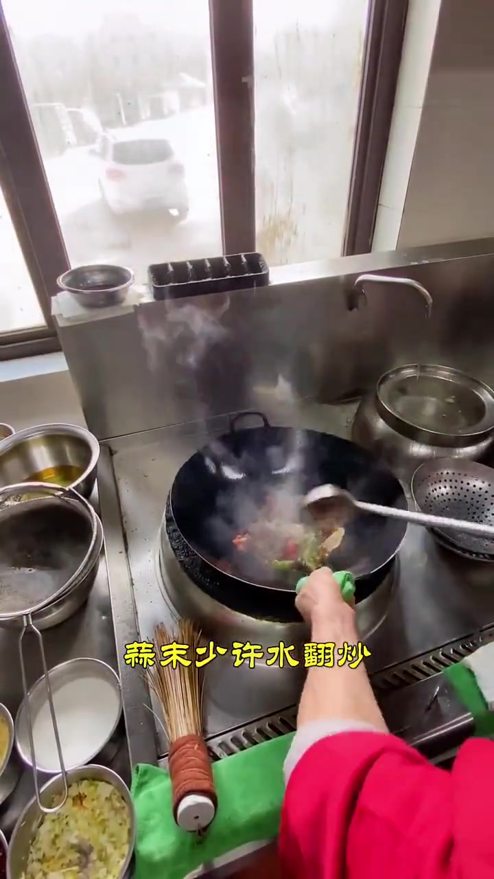 新疆人超爱的过油肉拌面，做法大揭秘！