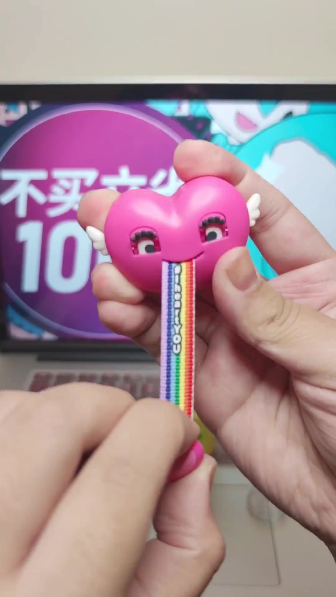 感觉被酸黄瓜鄙视了~oh my gif表情包盲盒三连装又来啦「雪姬的表情包盲盒」萌趣变变变