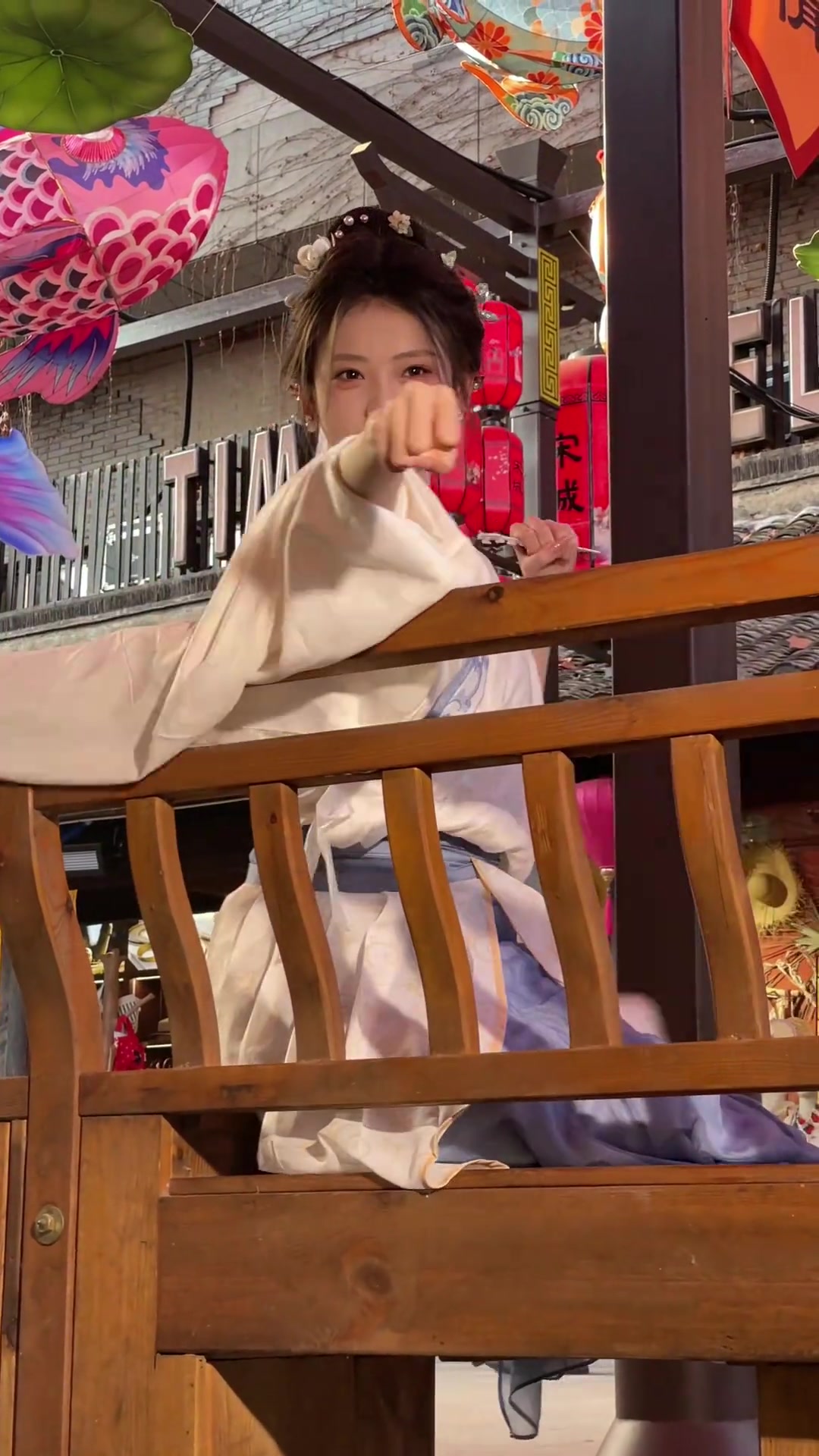 行走的表情包虾虾