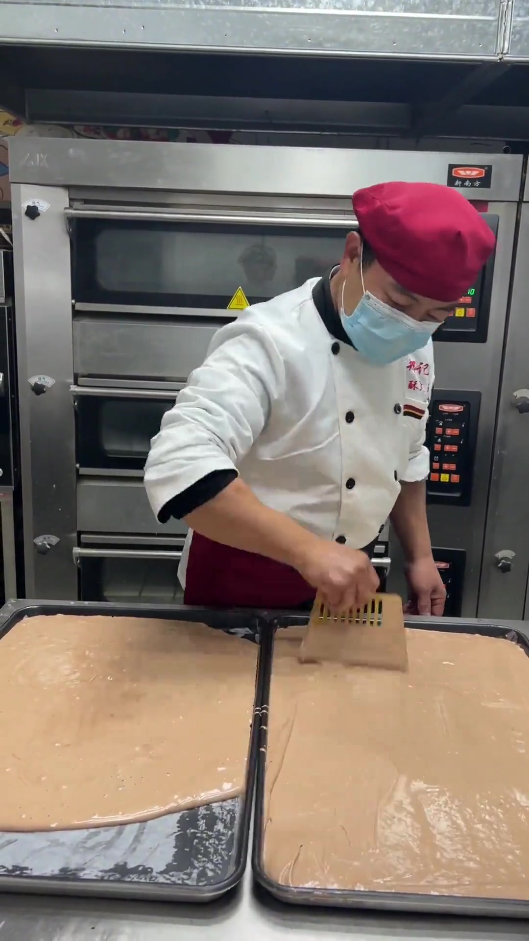 郑师傅教你做黑森林蛋糕，简单步骤超详细！