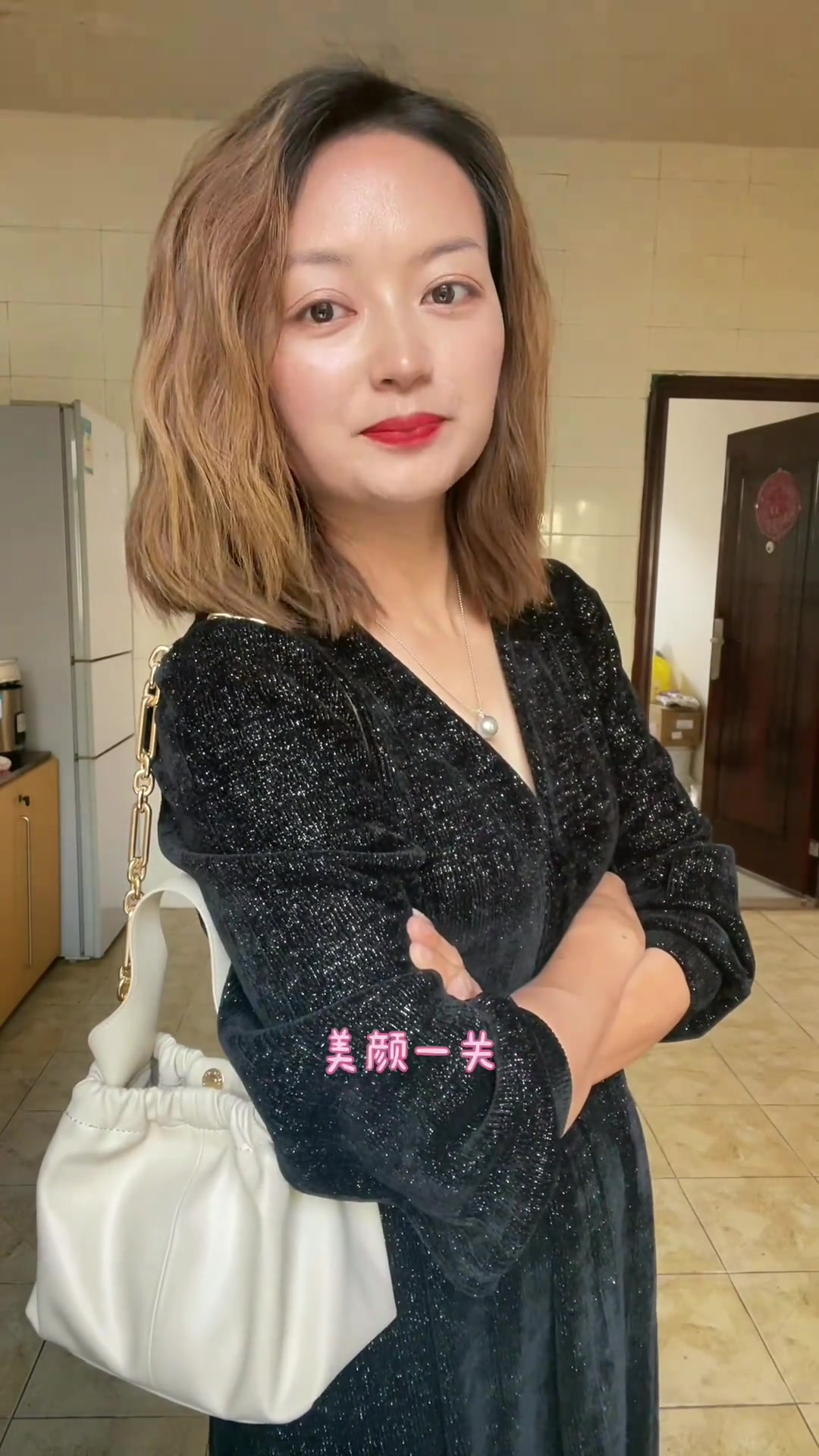 今日份快乐~天麻火腿鸡,香!视频最后更精彩