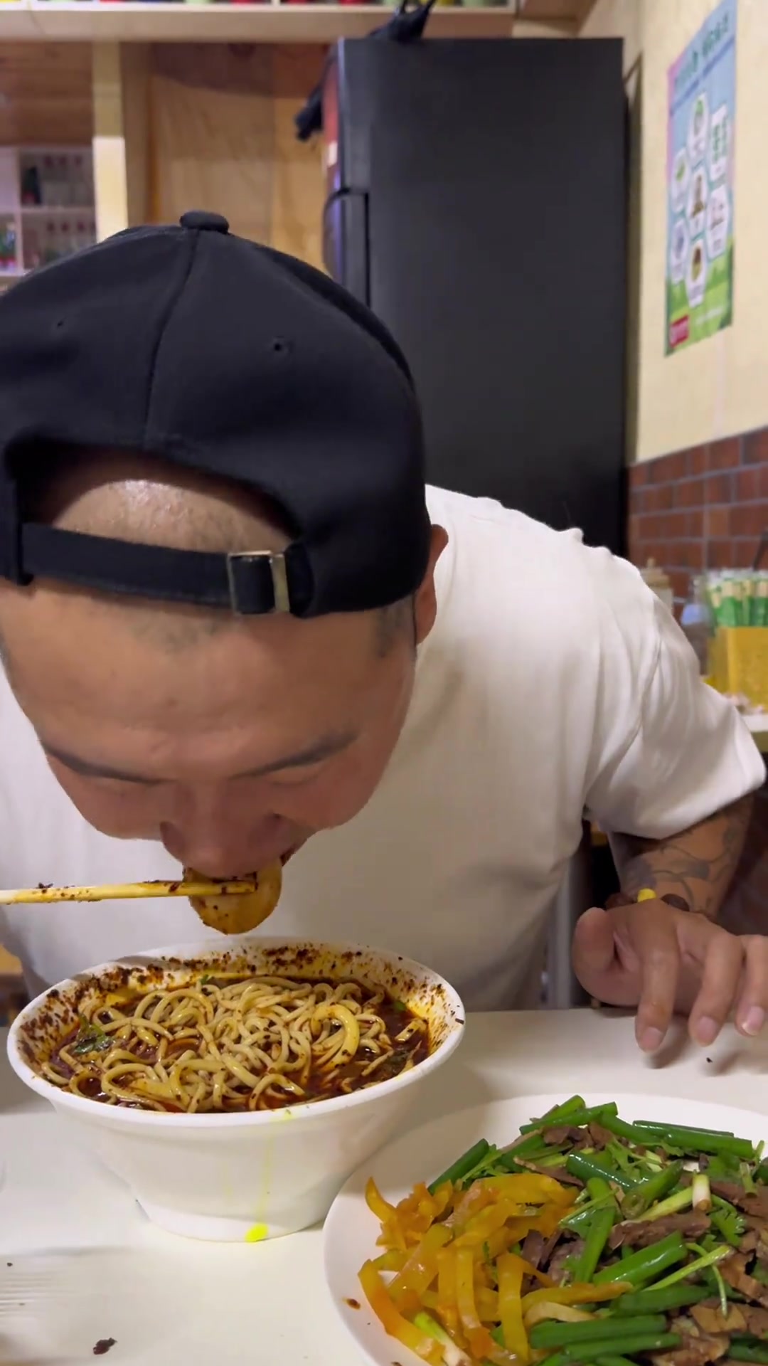 九河下梢天津卫，牛肉拉面是绝配