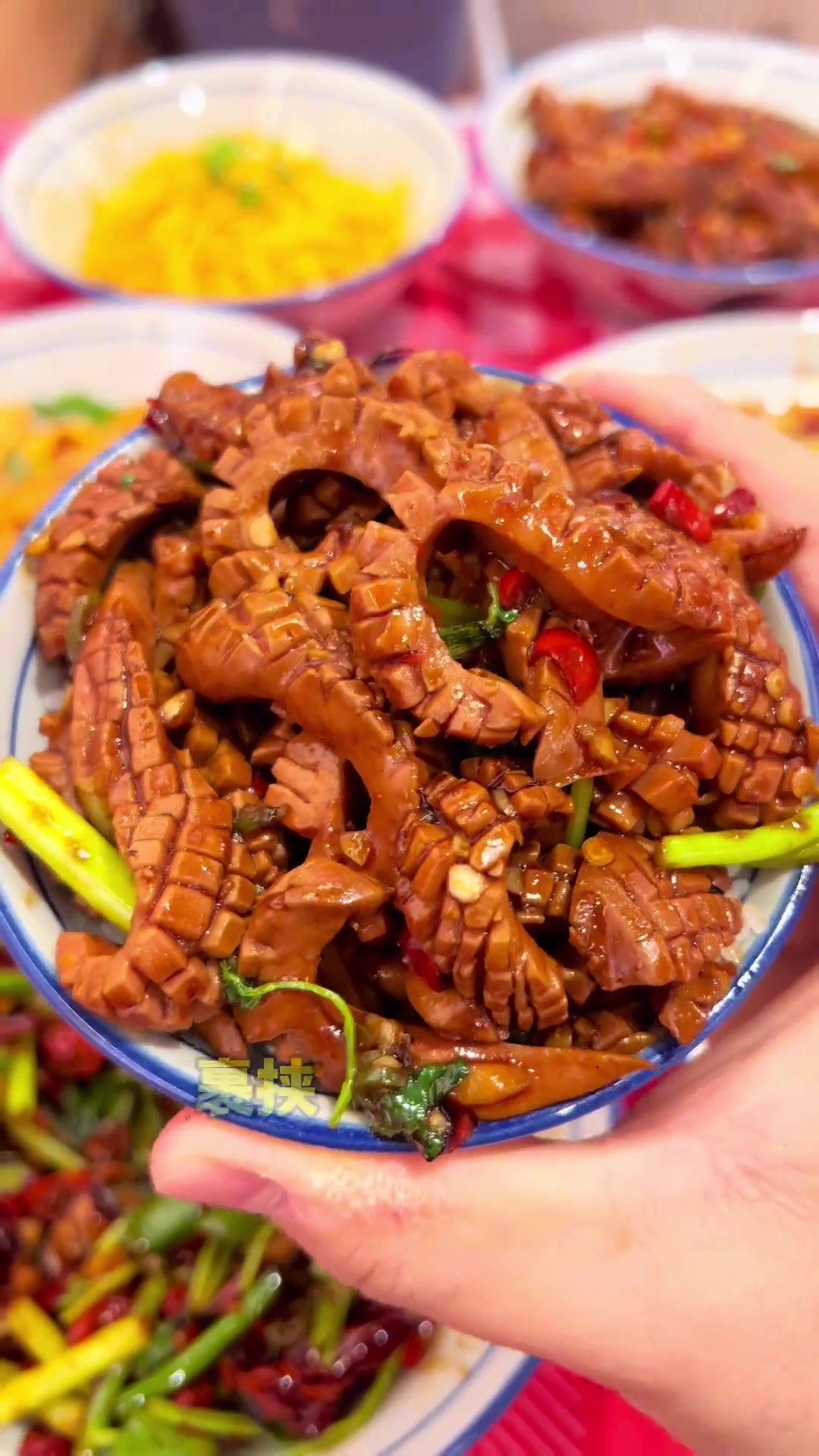 在上海第一次吃到咔吱咔吱脆的辣子鸡块！