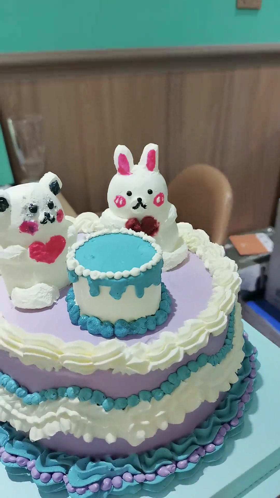 看我徒弟做蛋糕，小老虎超可爱，认真模样超赞！