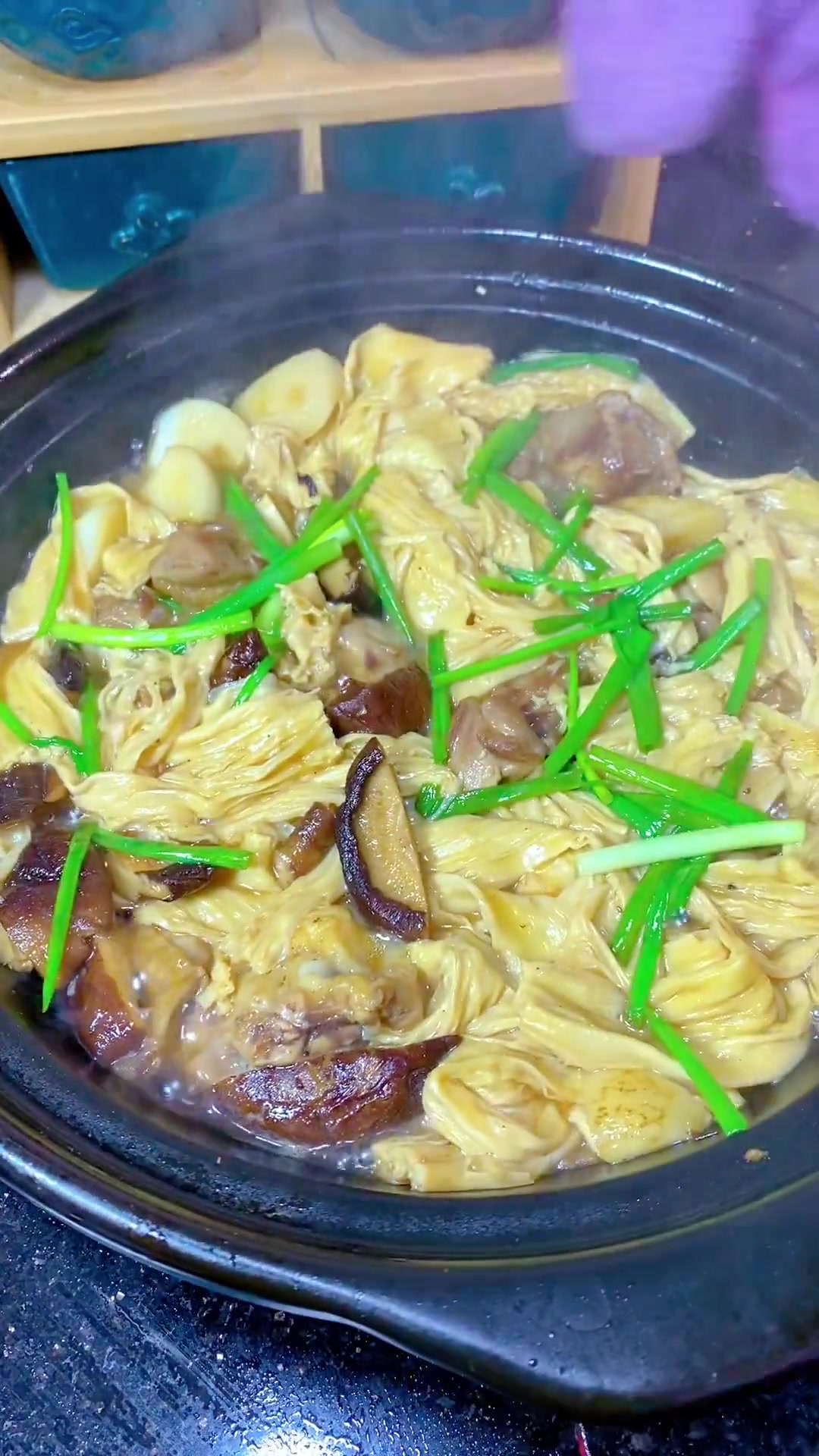 这样做的腐竹焖鸡肉真的好下饭好好吃喜欢可以试试