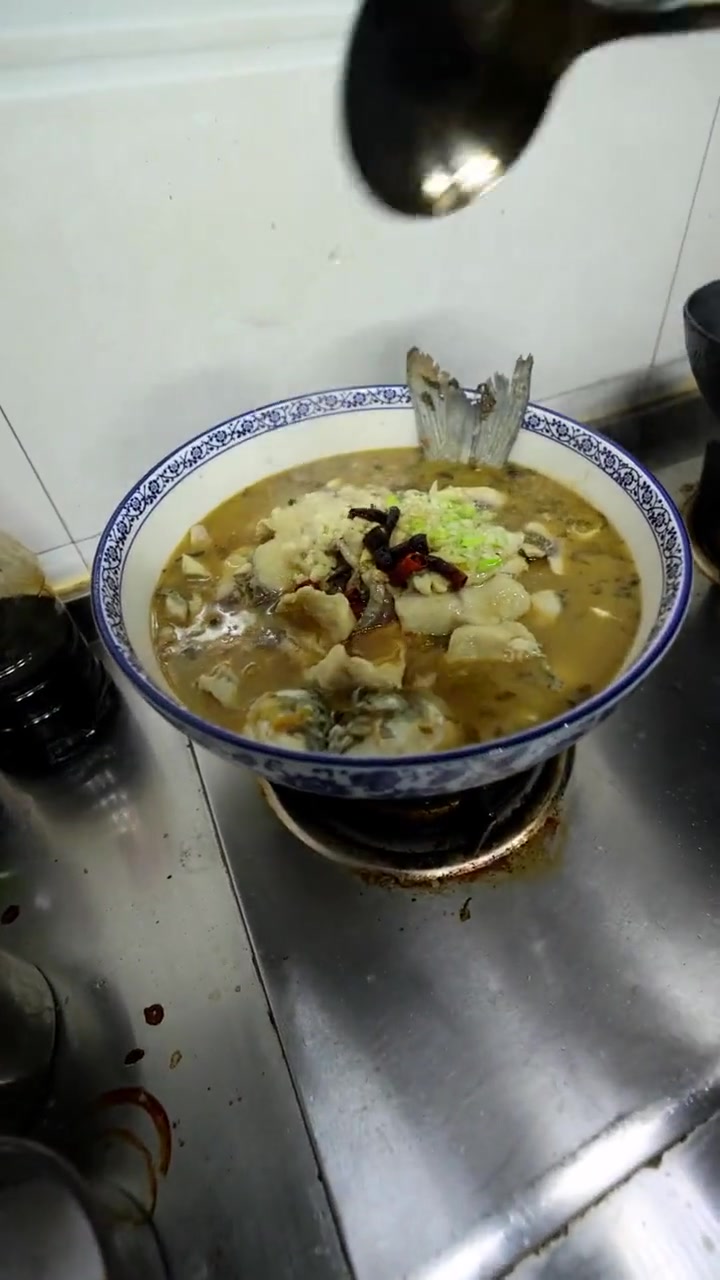 酸菜鱼，家庭简单做法，真材实料吃出健康好味道