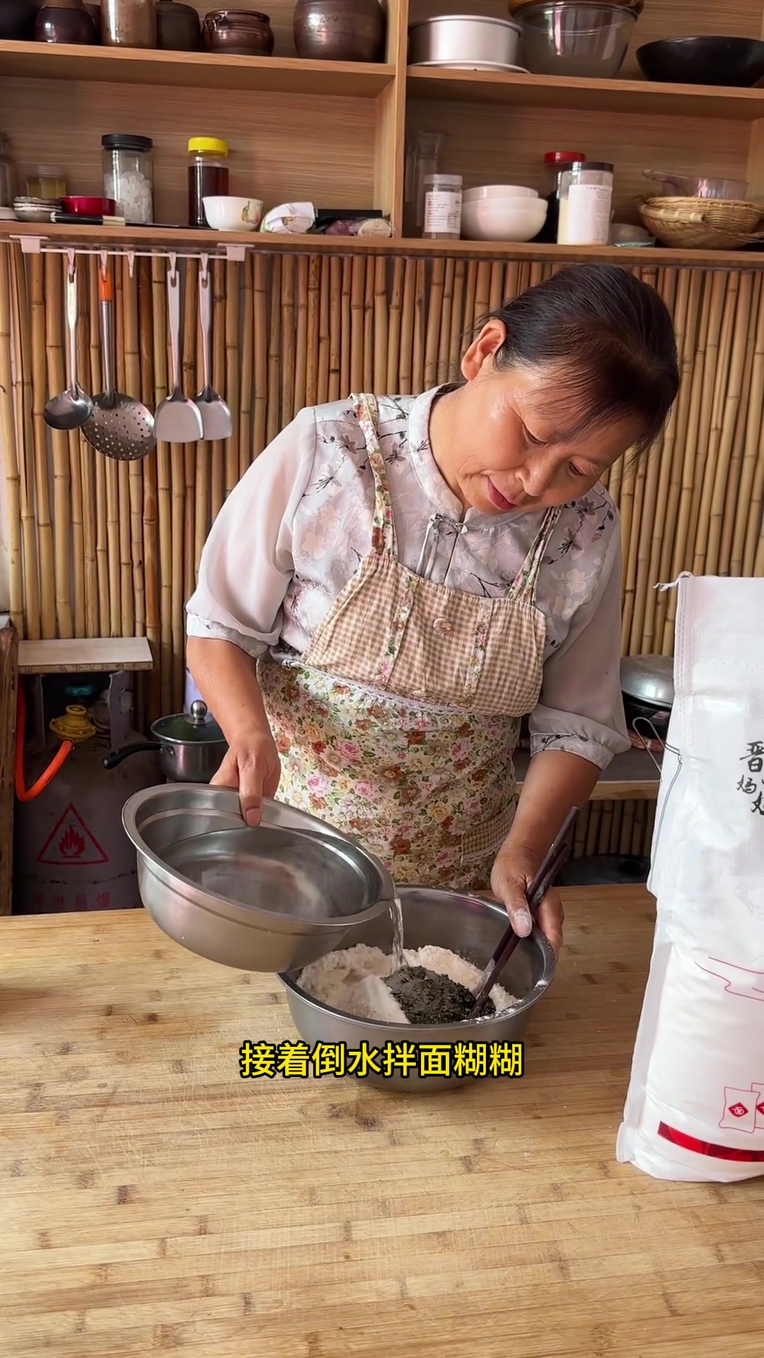 夏日乡村生活,在家简单摊煎饼,美味又方便