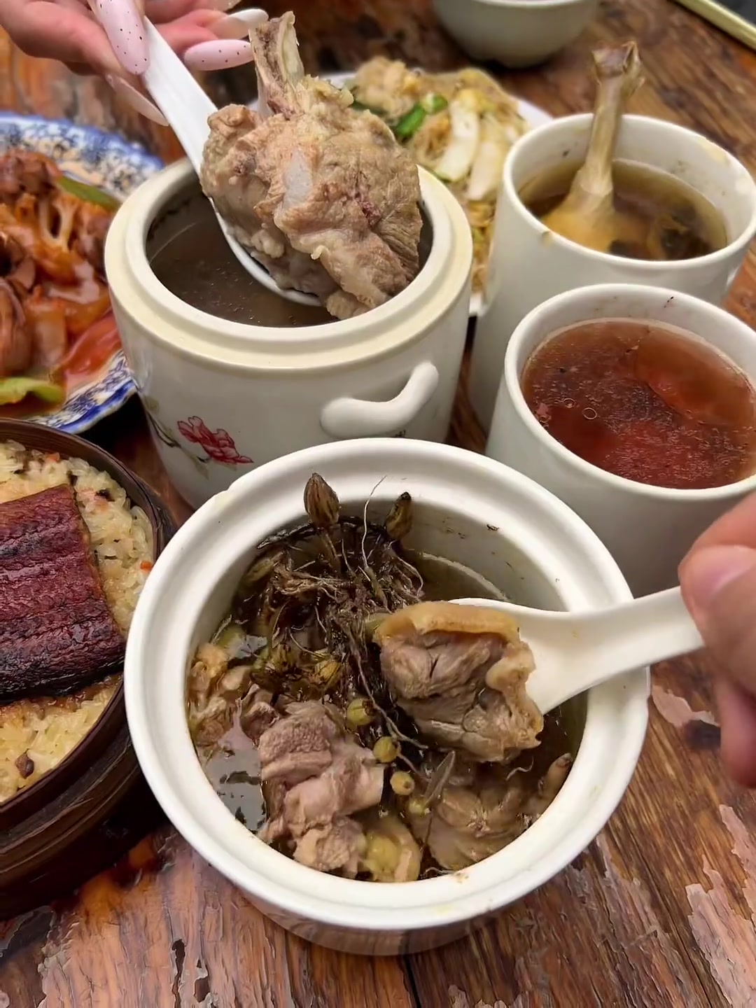 离开福州的那一刻,才知道炖罐有多美味,烟火气十足