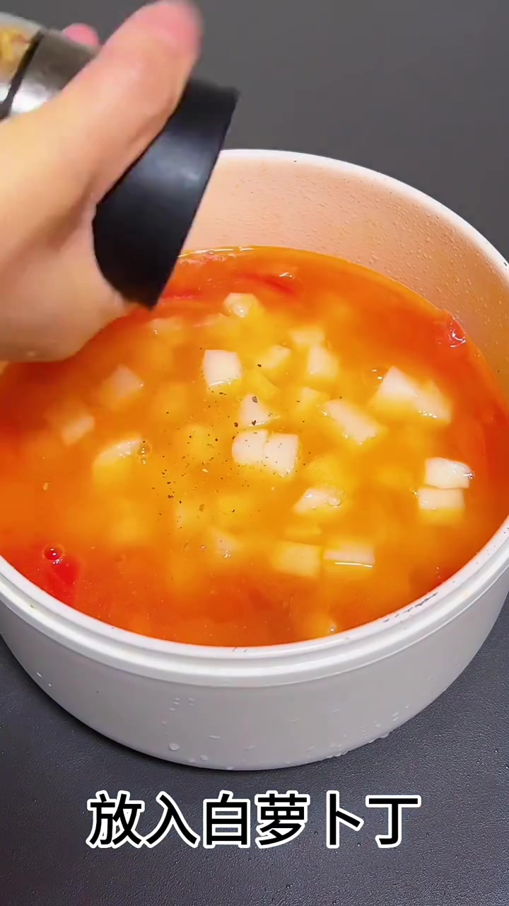 大餐后吃它！番茄白萝卜汤，两天体重快速下降！