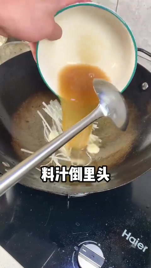 你们那儿的宴席,通常有哪些特色菜品