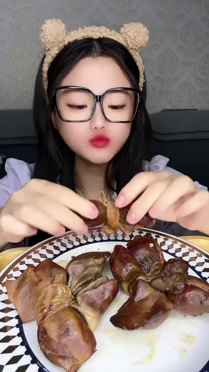 鹅杂四件:鹅胗鹅肝鹅肠鹅心老好吃了特别香而且很大一个好吃太好吃了
