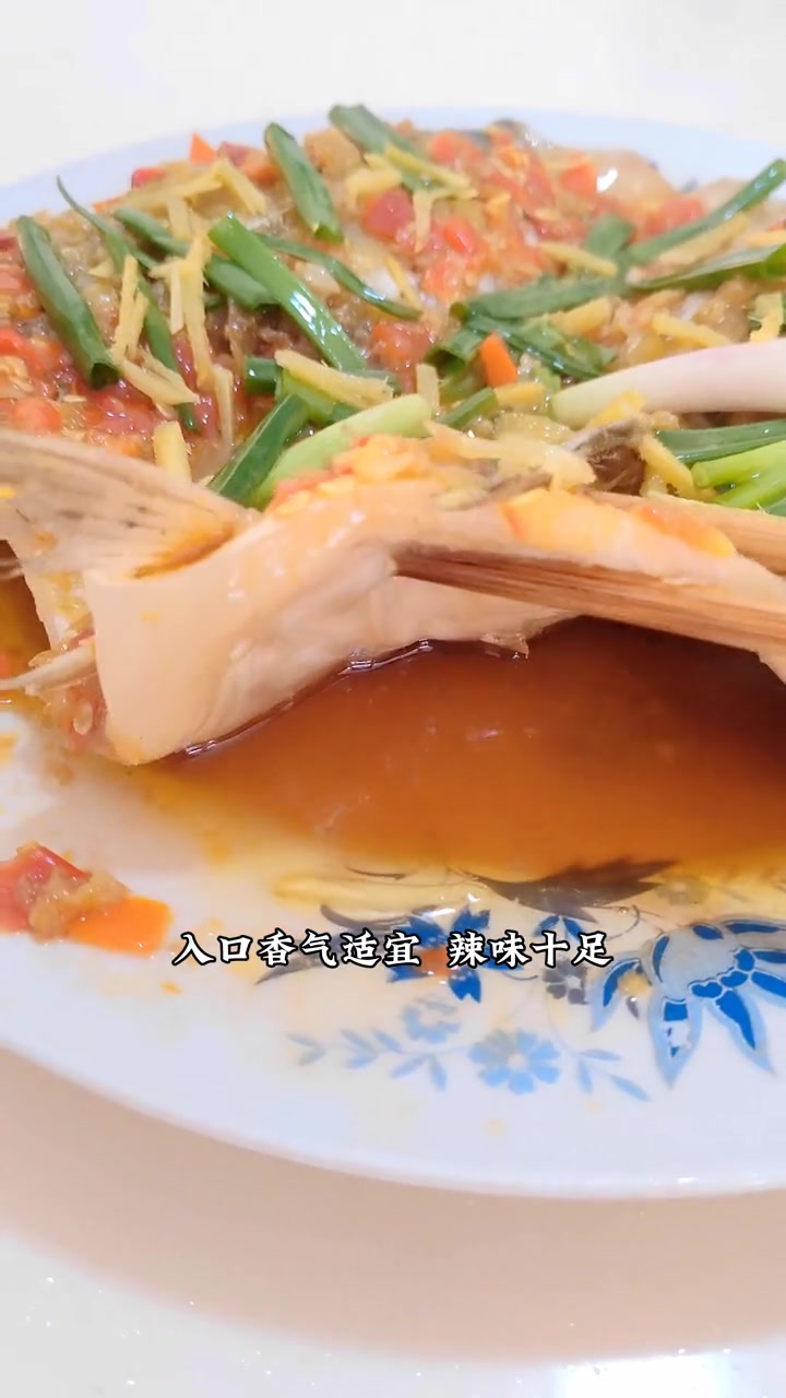 同庆楼双椒鱼头,爱吃鱼一定不要错过啦,肉鲜味美,吃一次就忘不了