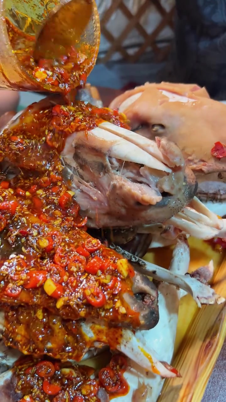 洗煮羊头全过程,出锅后这样做超美味!