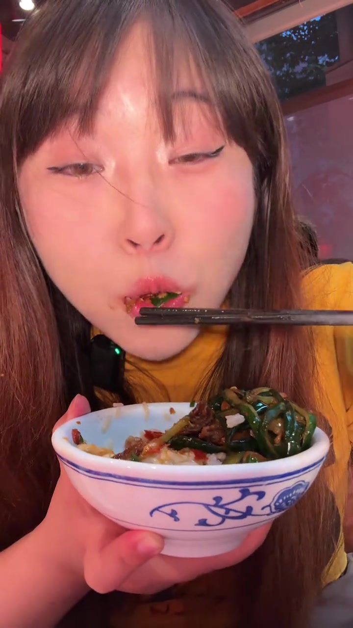 长沙开了十多年的老牌湘菜馆!醋溜糖心蛋太征服我的胃了!