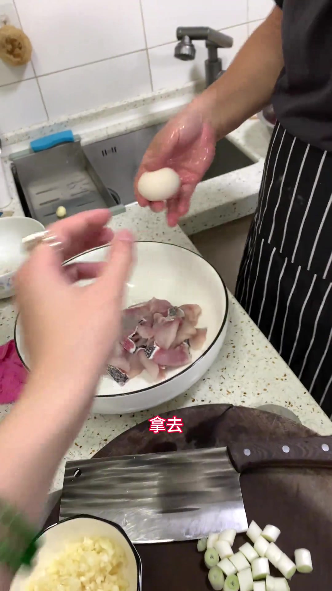 在成都酸菜鱼算大菜吗?周末陪爸妈吃饭才是最好陪伴