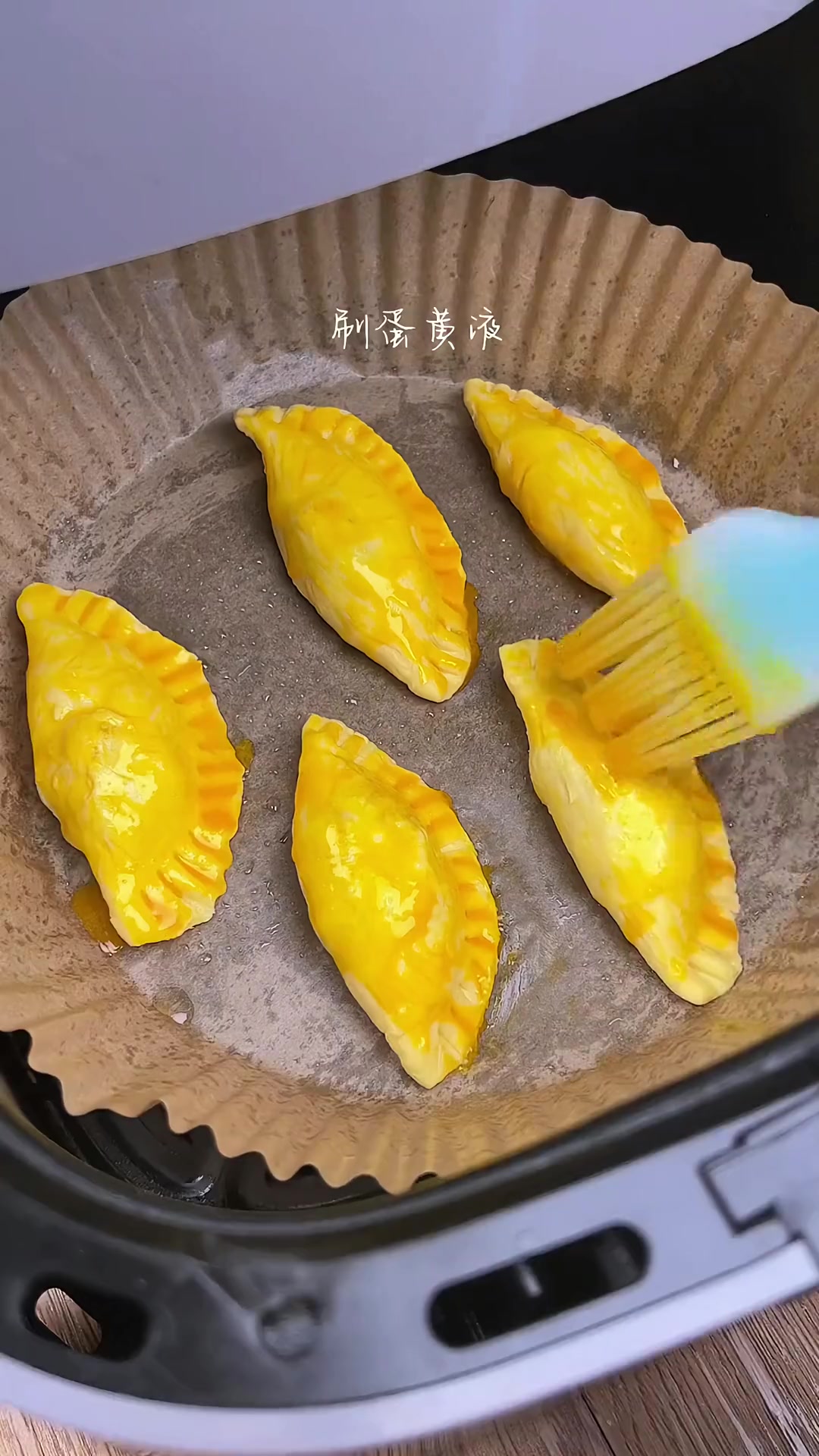 用蛋挞皮做水果派，酸甜可口，味道超赞，快动手！