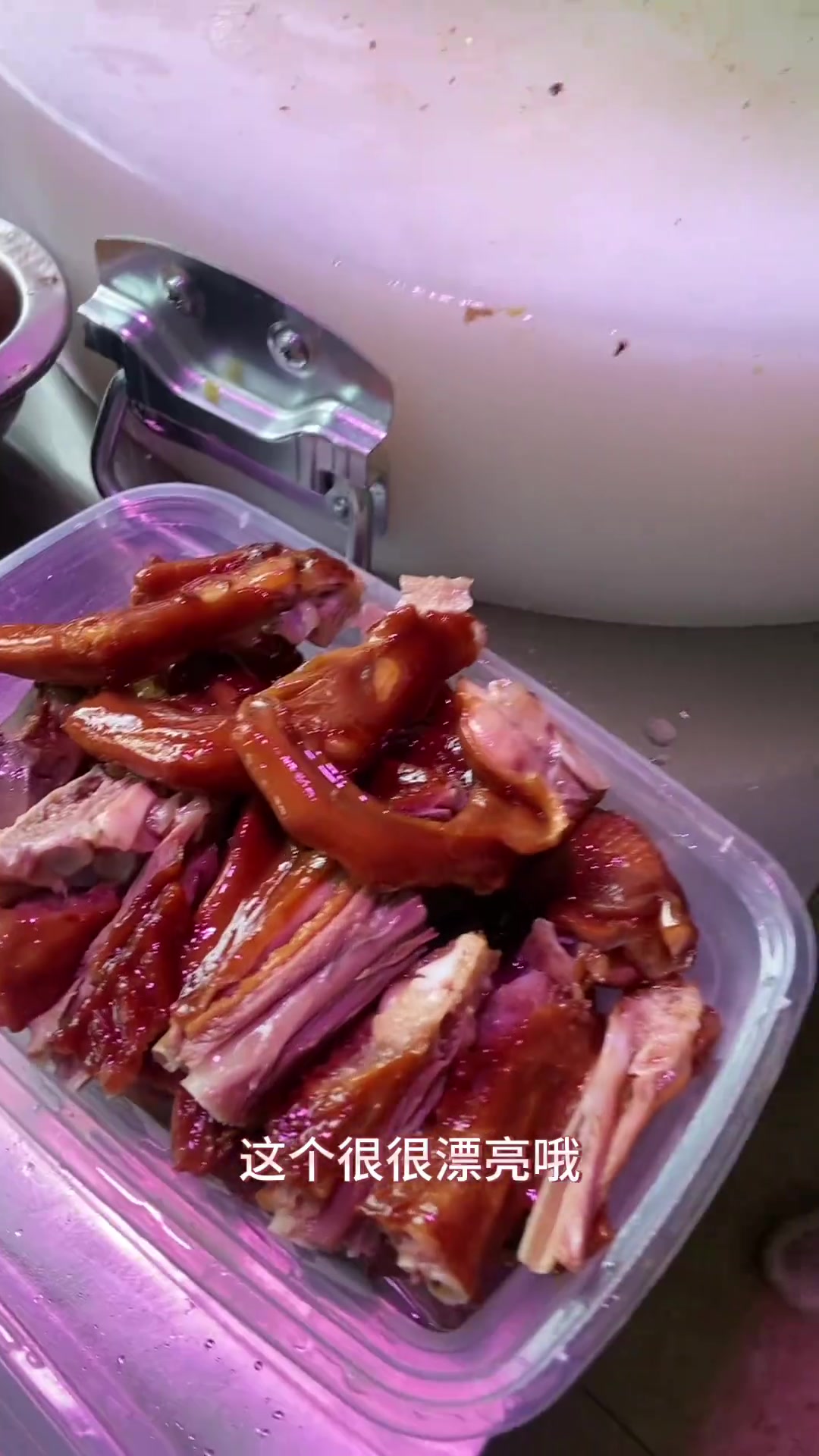 买熟鹅肉要后腿,到手鹅肝超小,后腿马上安排