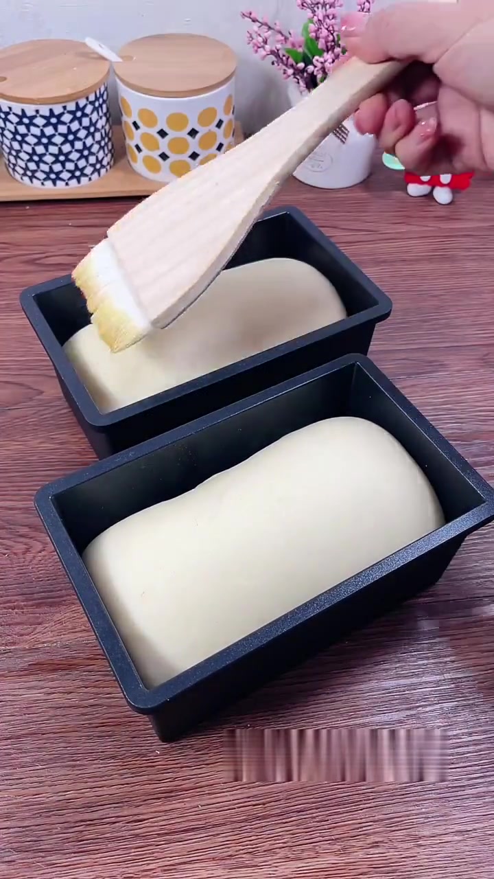 今天来做黄金手撕面包