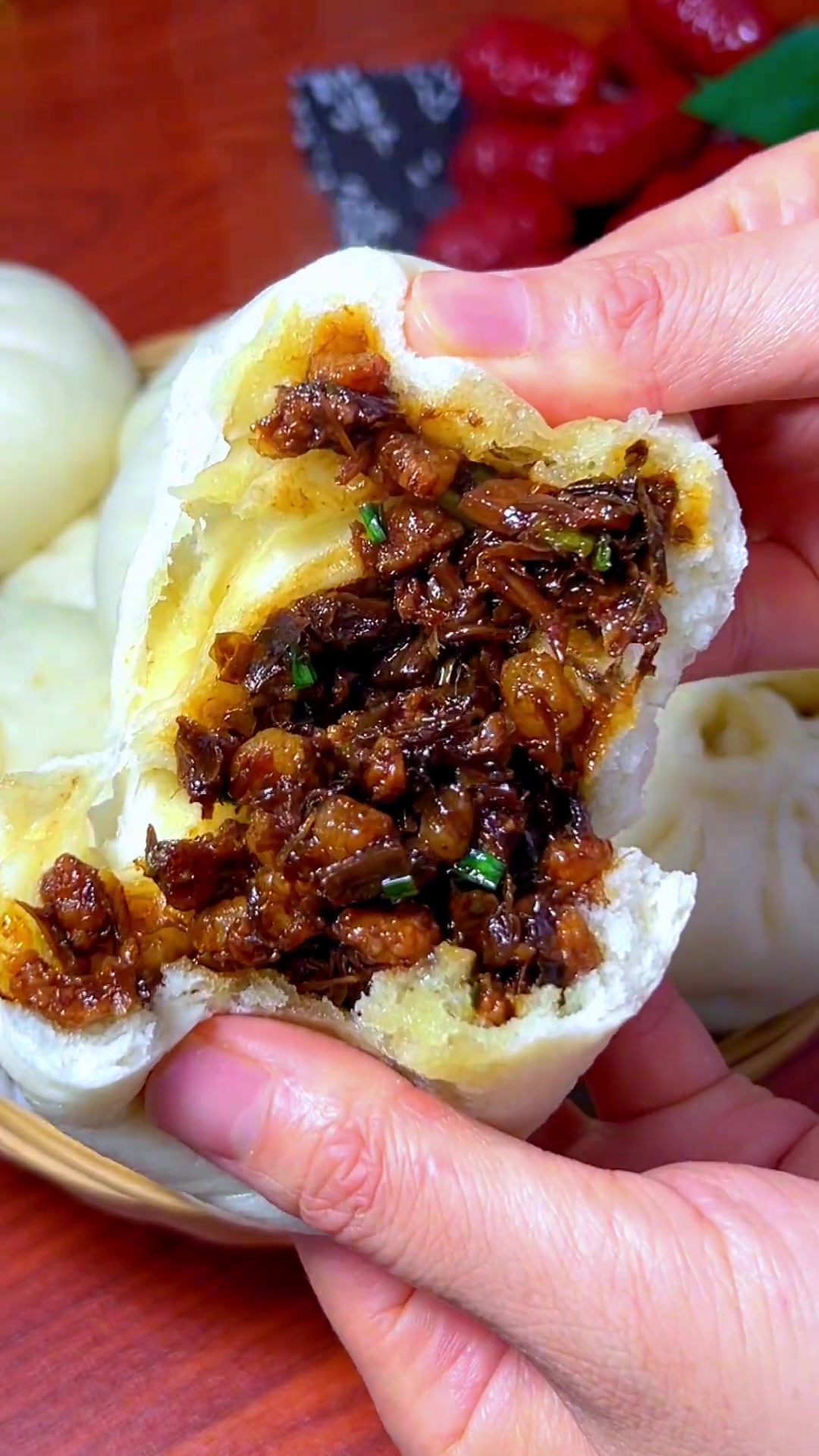 真没想到！在家做梅干菜肉包，比外面还好吃，做法超简单