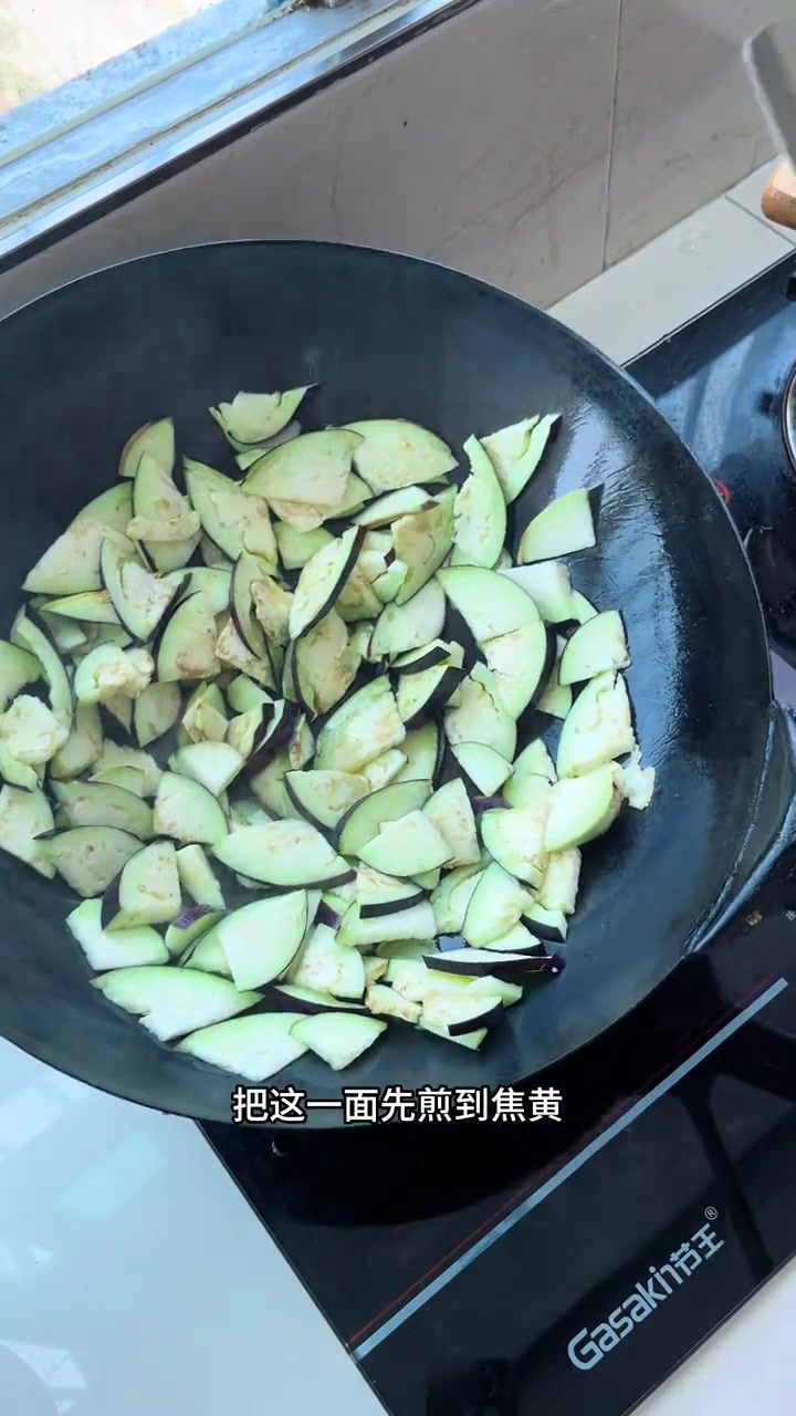 家常版清炒豇豆和茄子片,比荤菜更好吃更下饭