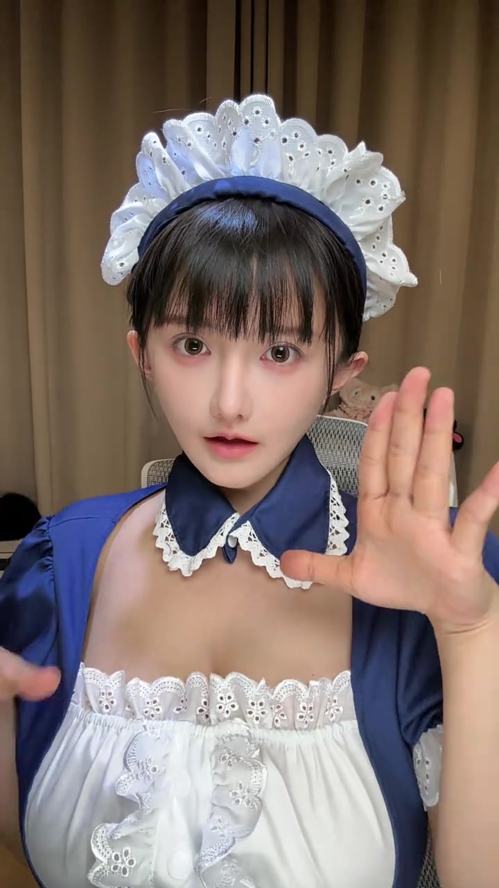 虽然我长的普通但是我很勤劳鸭，sweetsparade手势舞