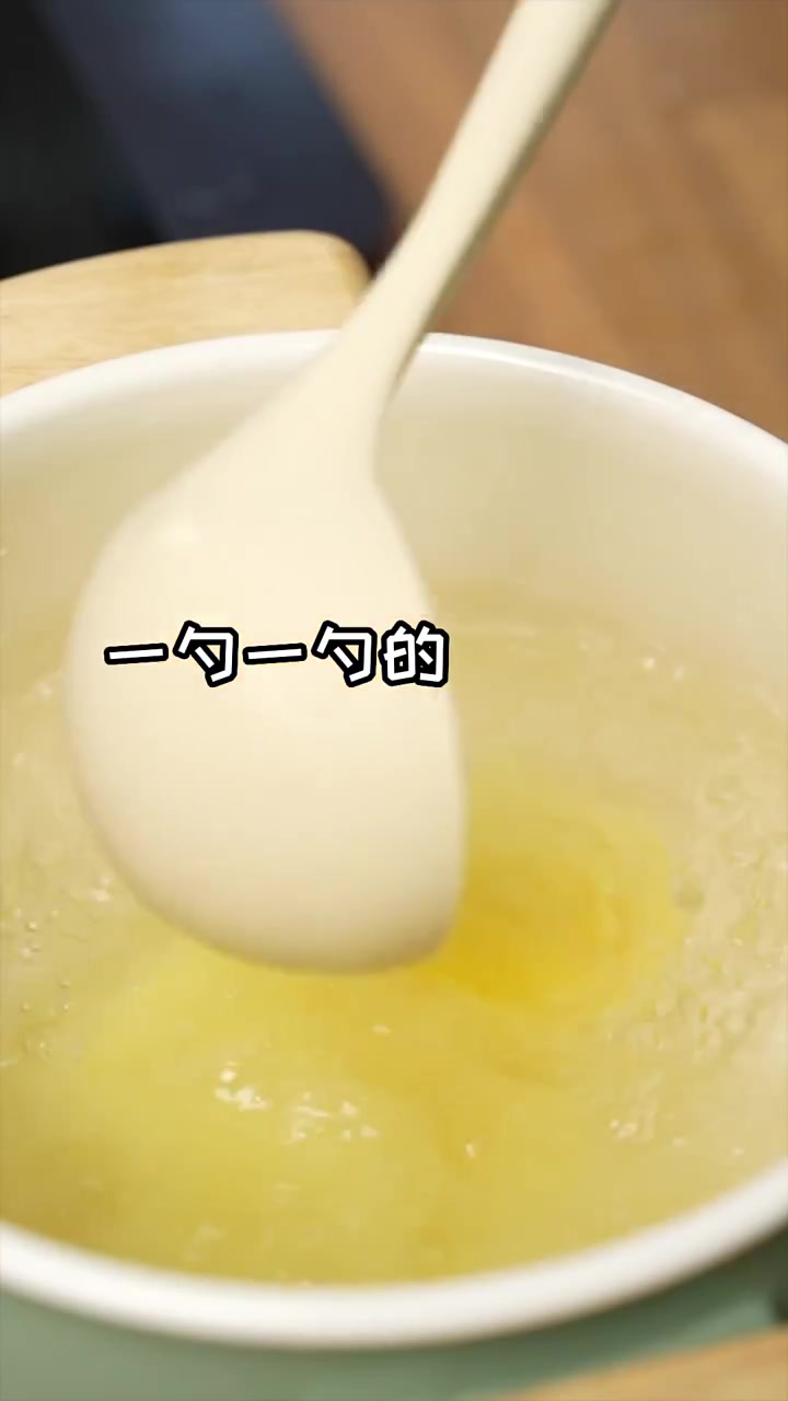 这大夏天喝上一碗棒子面粥，多舒服啊