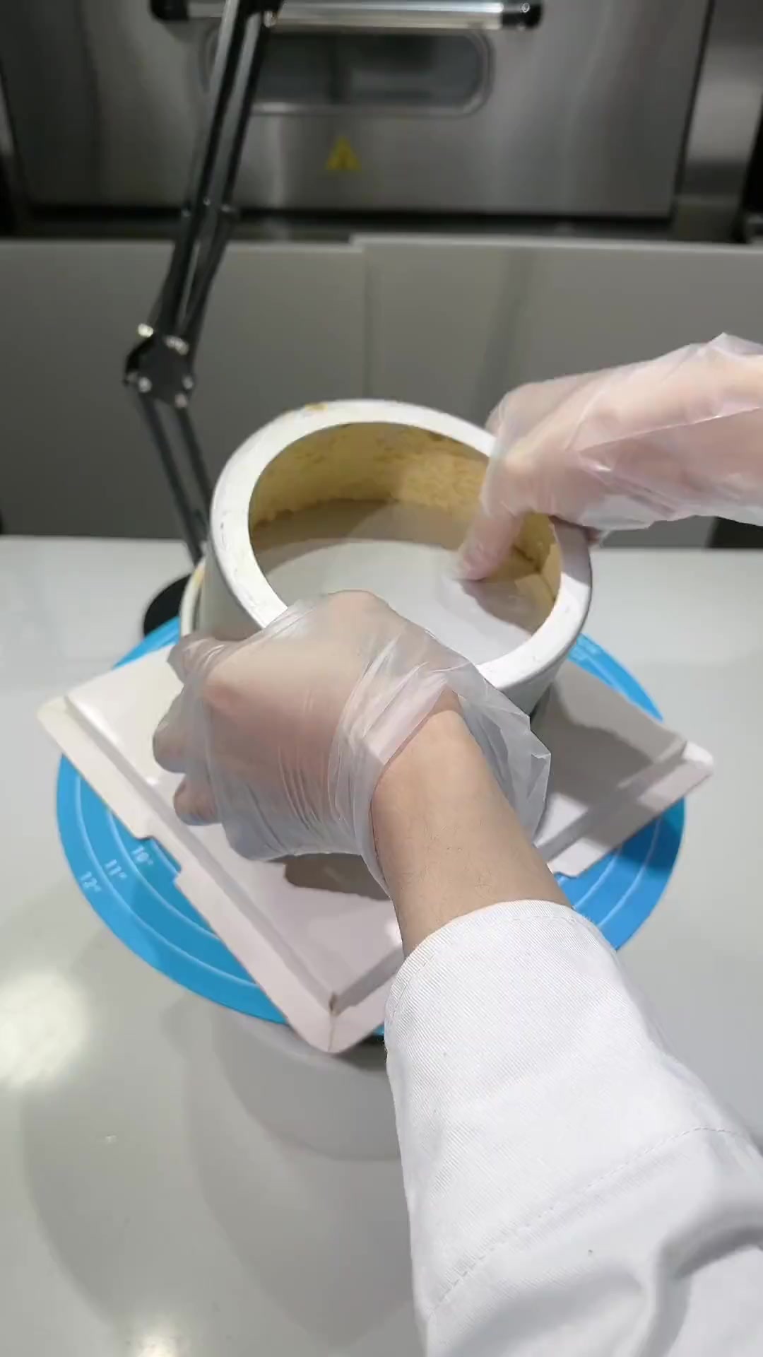 渐变黑色玫瑰心形蛋糕，简单好学