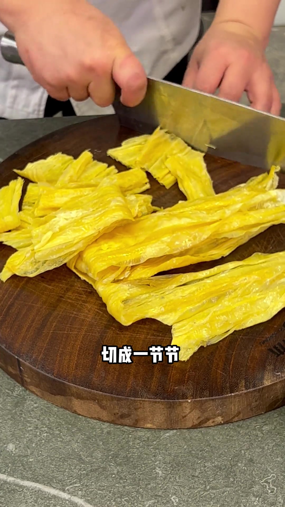 水库里的大雄头,到底是什么鱼?星级大厨教你鱼头腐竹煲