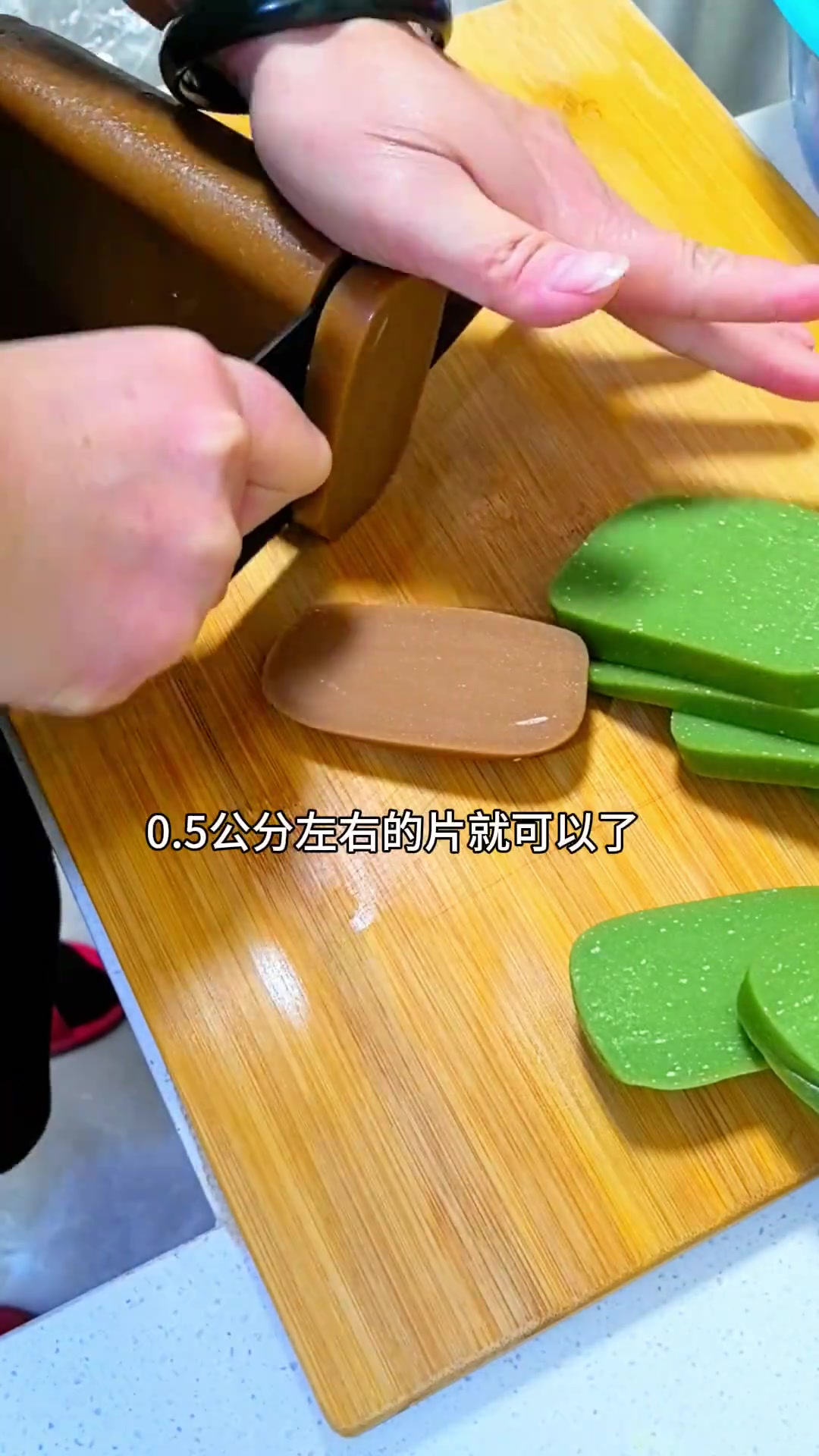 如果你这个季节来无锡玩，一定要尝尝这道菜，土生土长的无锡人从小吃到大的美食