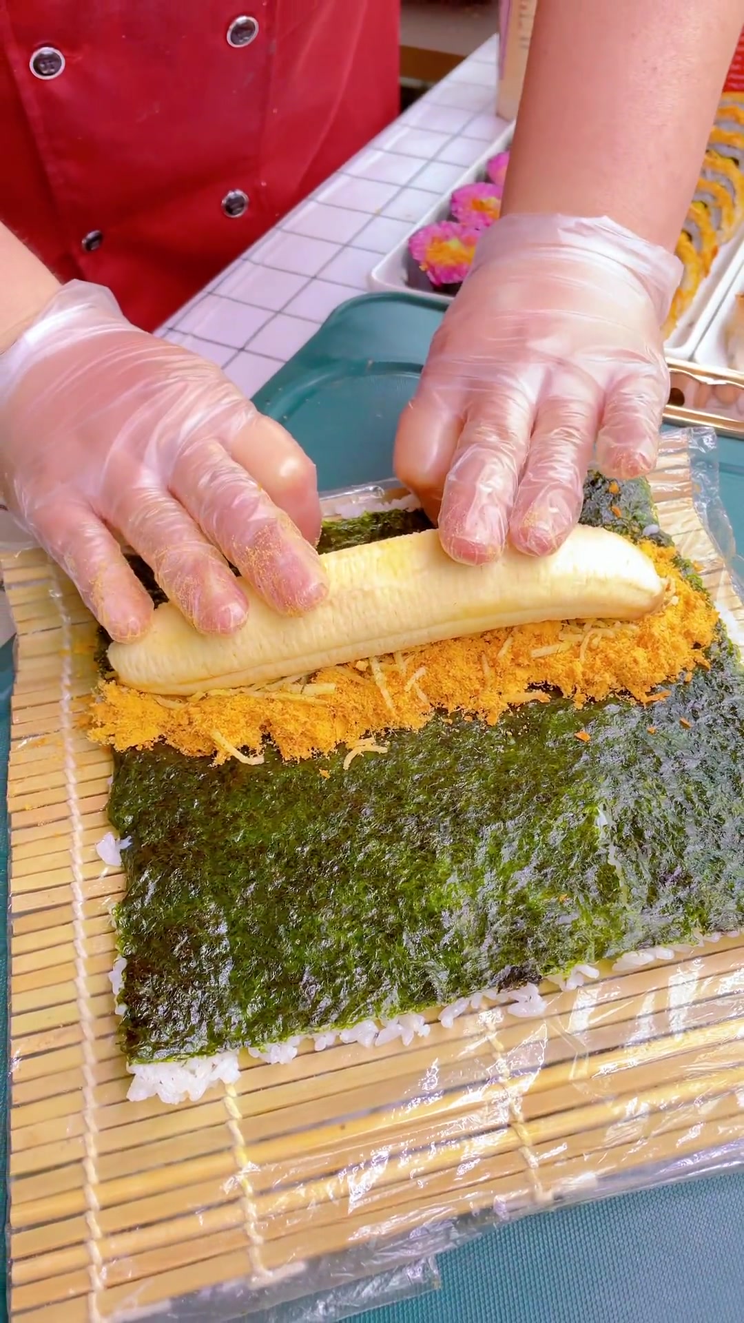 水果寿司教程来啦，怎么还有这么好吃的寿司，还没有吃过水果寿司的，立马安排起来