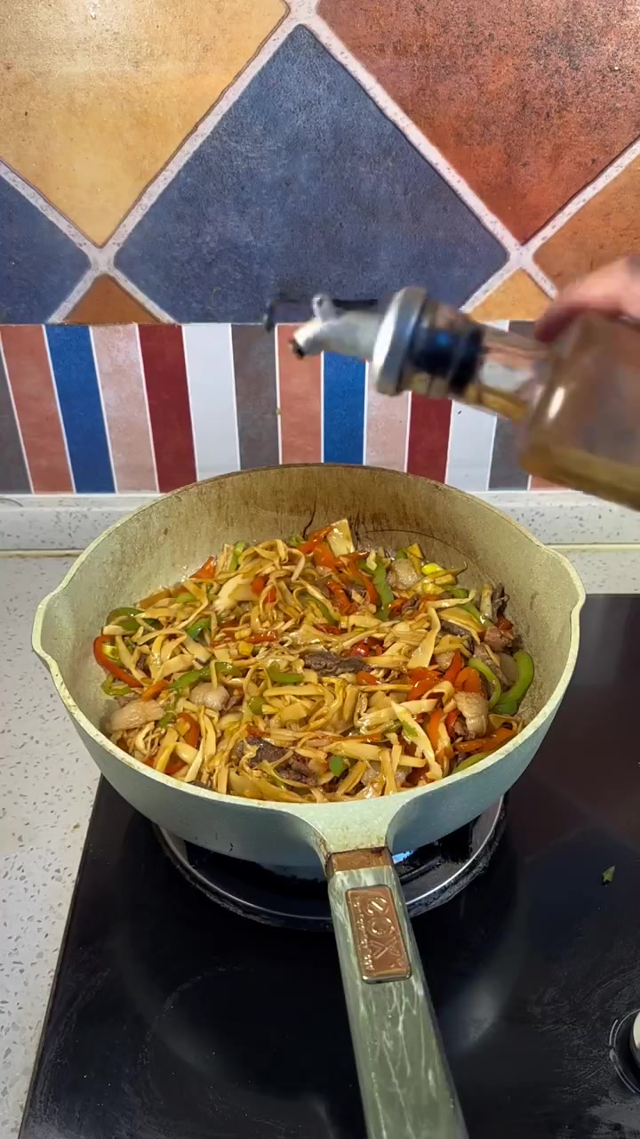 简单又美味！竹笋这样炒，好吃到停不下来！