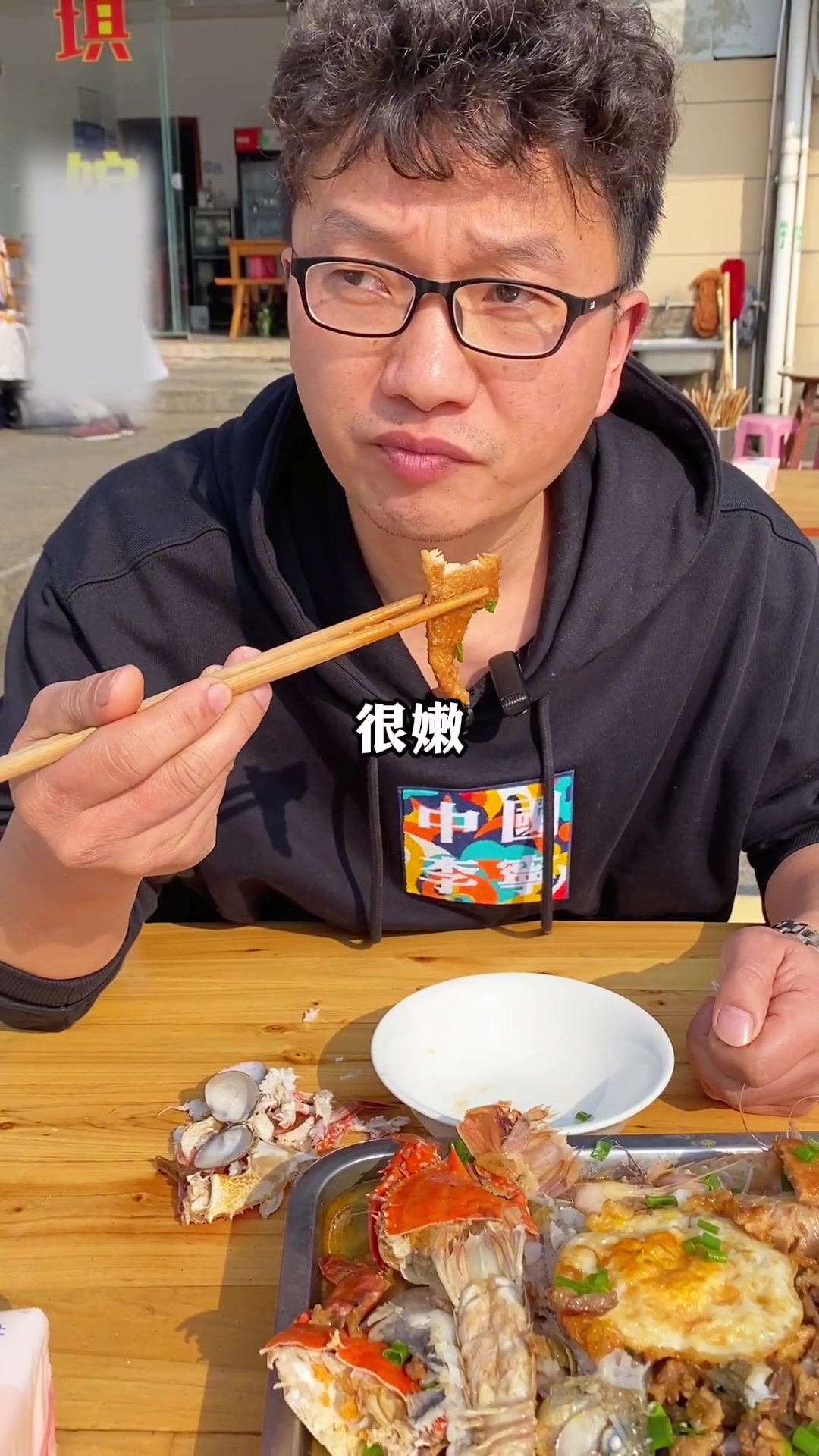 寻味浙江，宁海站-桥头湖好再来，菜场旁边做了十多年的海鲜面，已经成为当地特色美食