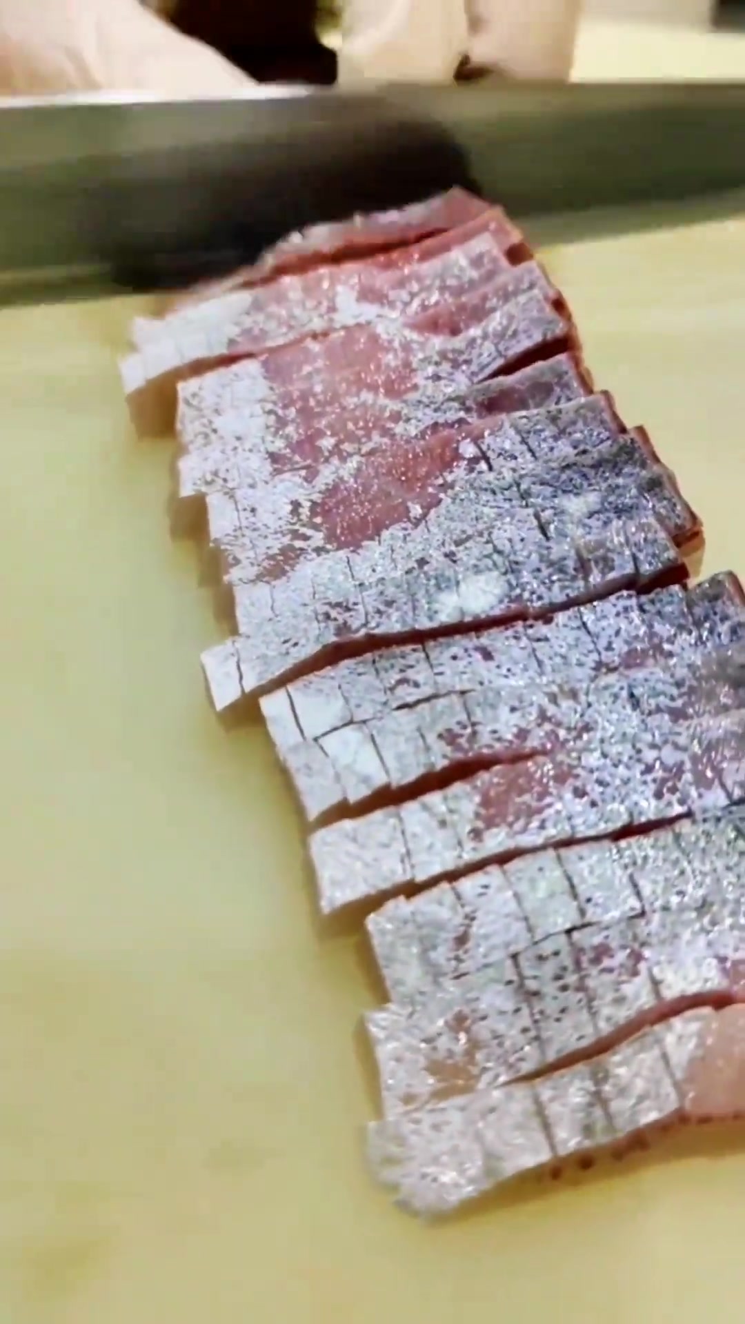 章红鱼刺身拼盘