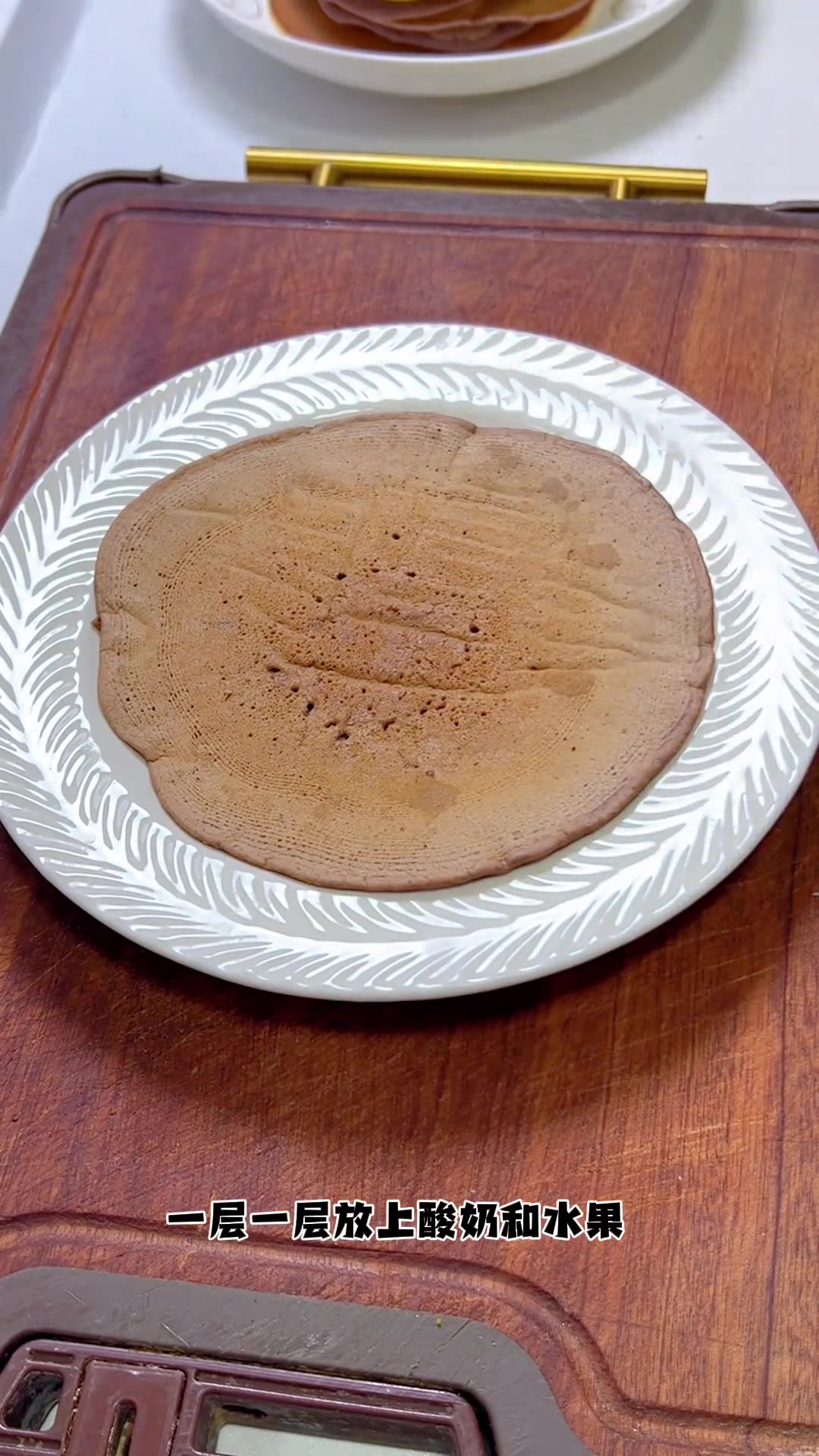 任何一个孩子都没法抗拒的松饼蛋糕!想吃蛋糕今天就假装他过生日吧!