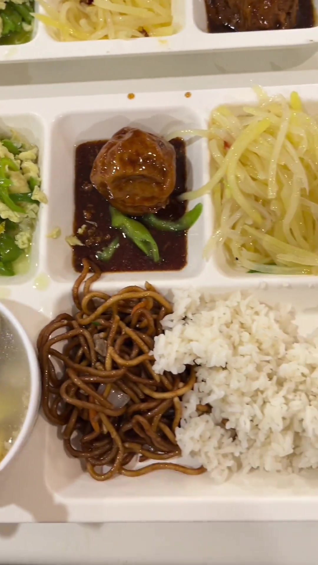 五星级酒店员工午餐超丰盛，求大家分享外卖菜单！