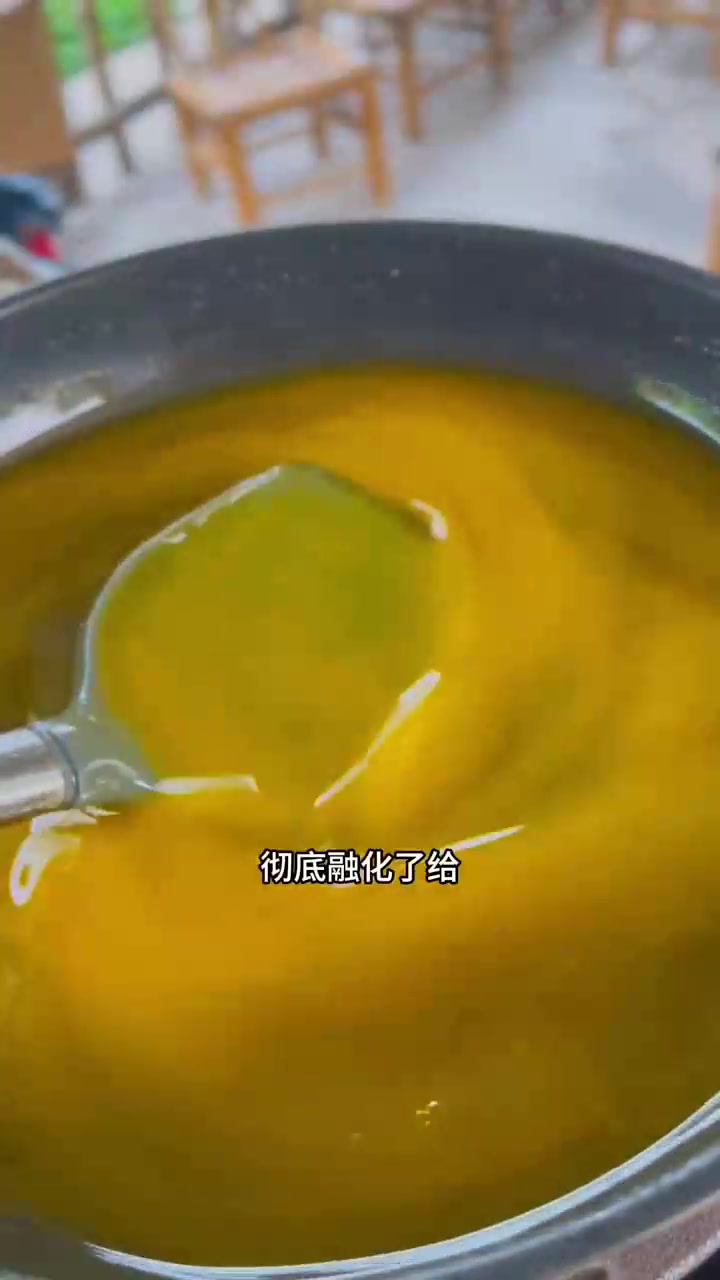 潮汕的流心馅鸭母捻为微凉冬天带来一丝暖意