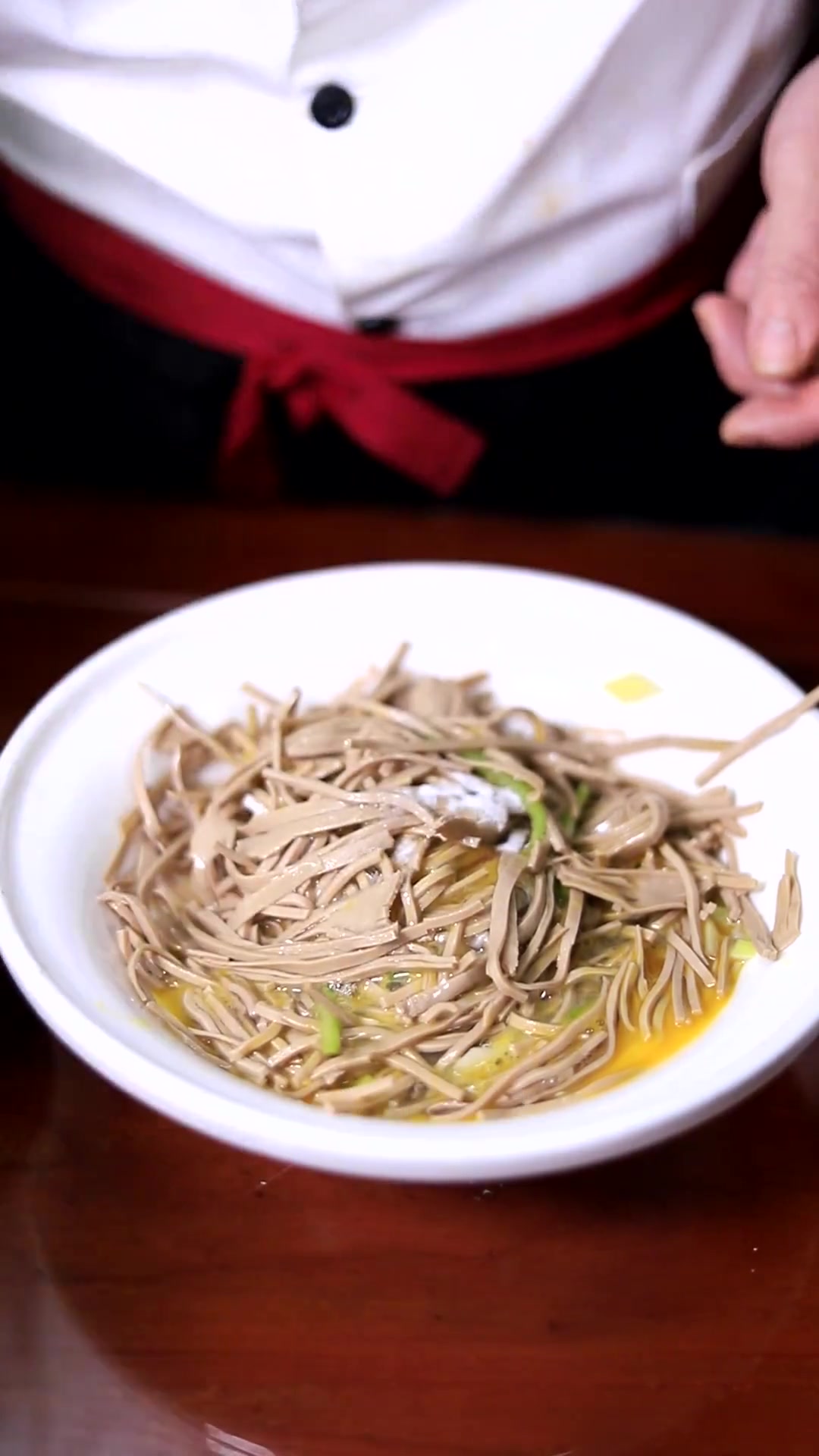 教你来做菜——豆腐丝炒鸡蛋