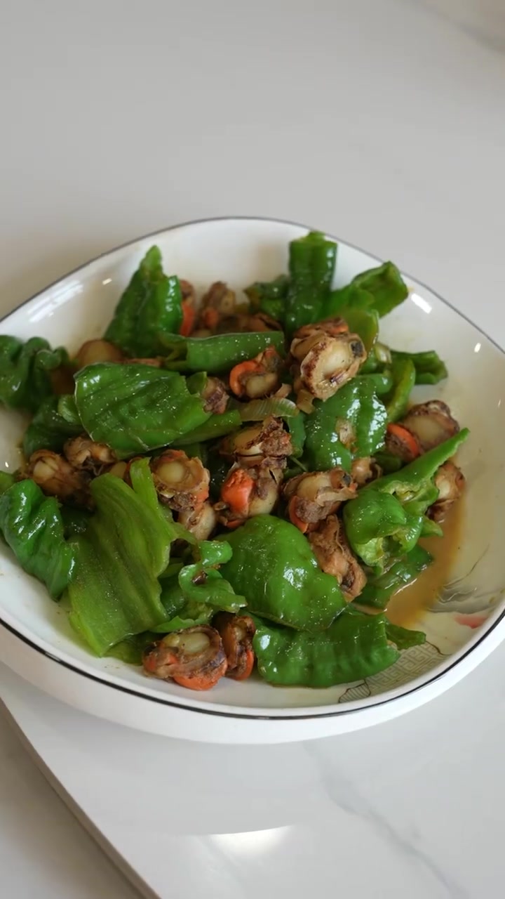 大鱼炖海参,扇贝炒青菜