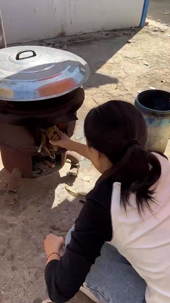 进家就叫娘娘娘,今天做的老虎杠子鸡,太香了