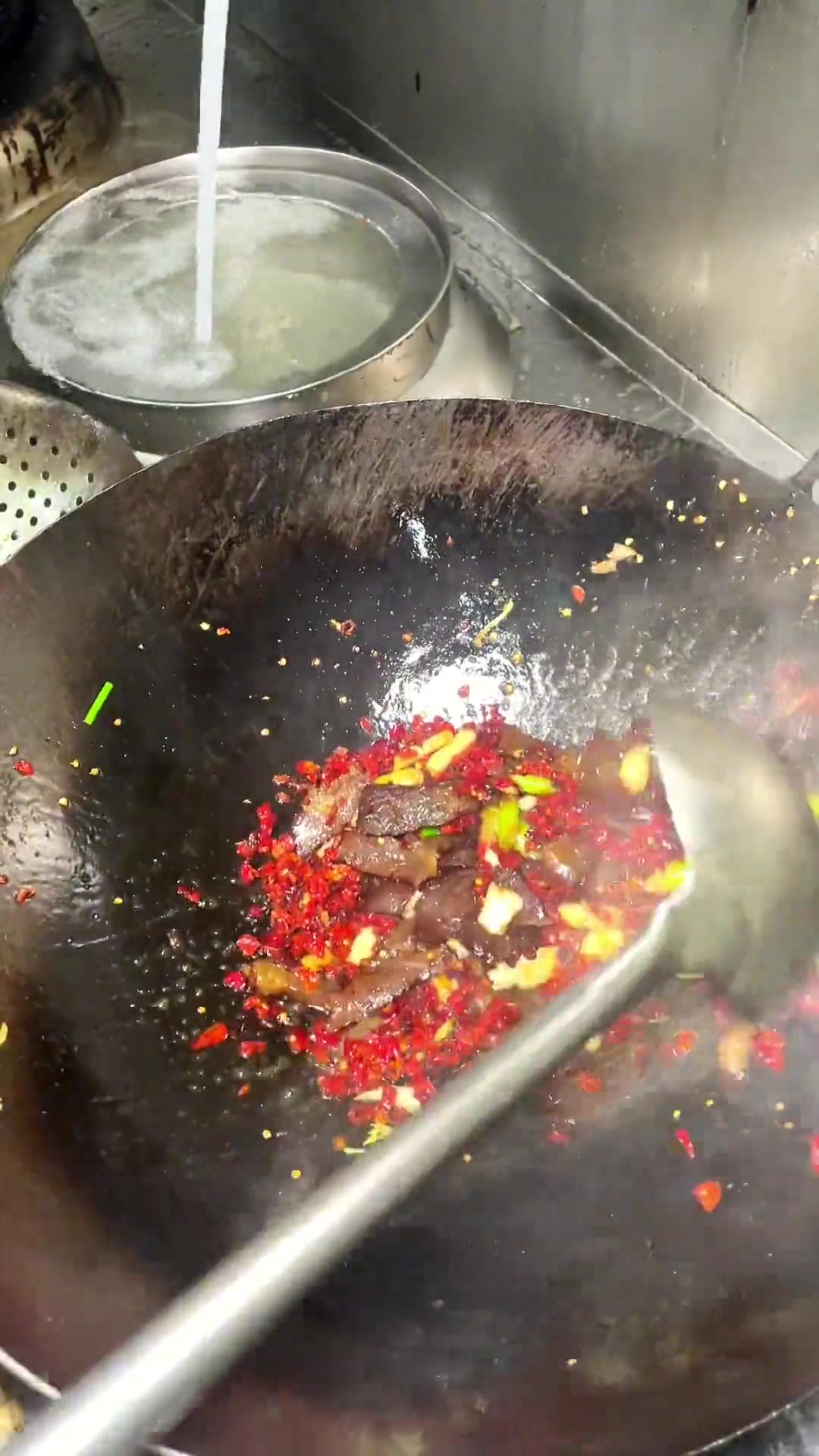 腊牛肉这样做下饭又下酒