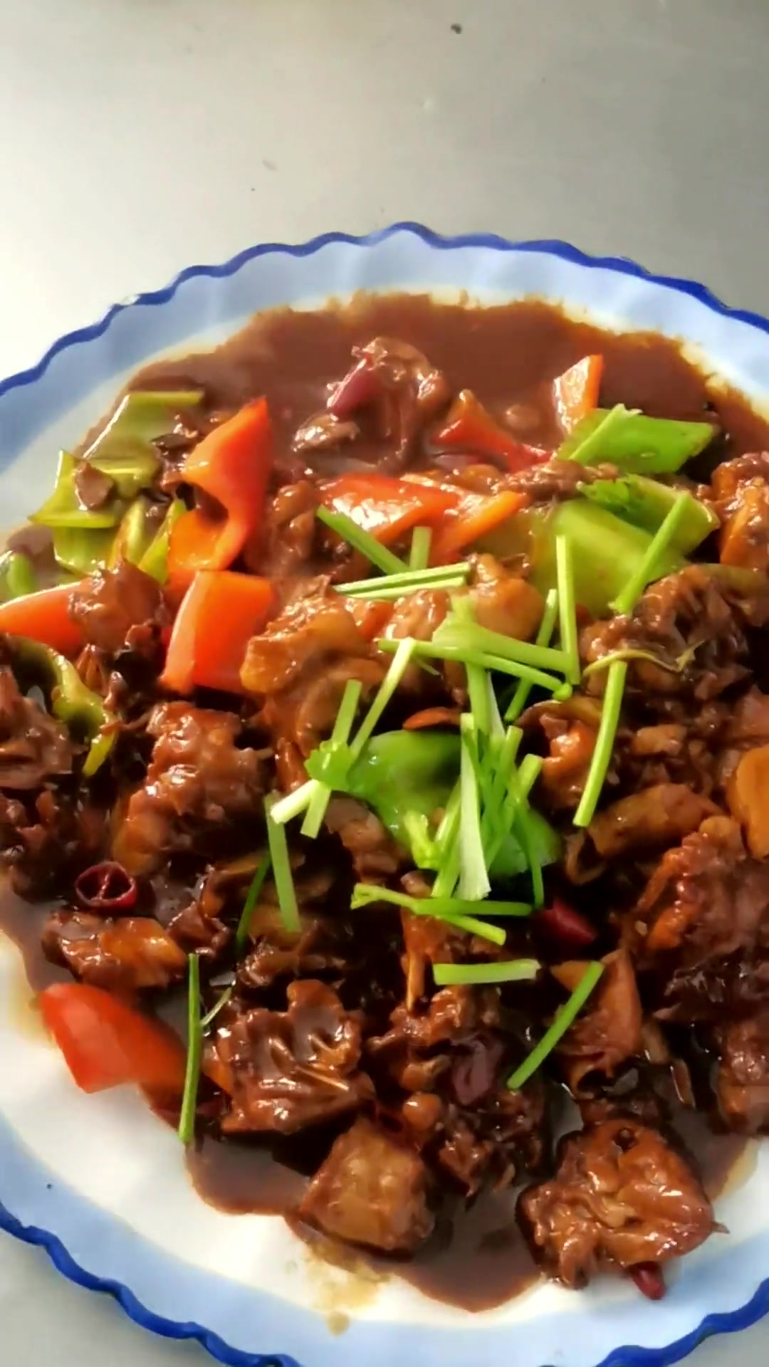 超下饭！甜酱炒鸡背教程，简单又美味！