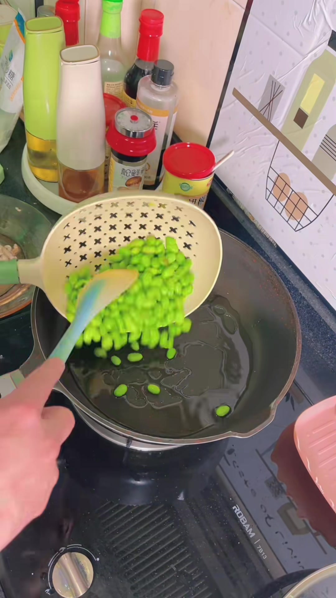 烧夜饭家常菜青椒茭白毛豆炒肉丝