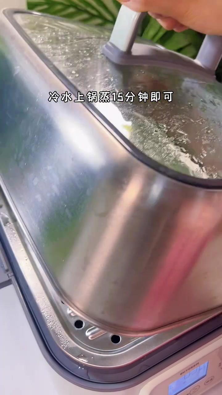 8月+宝宝辅食|清蒸黄骨鱼 适合宝宝吃的第一个鱼肉,肉嫩刺少,营养好吃,一岁以上加点酱油调