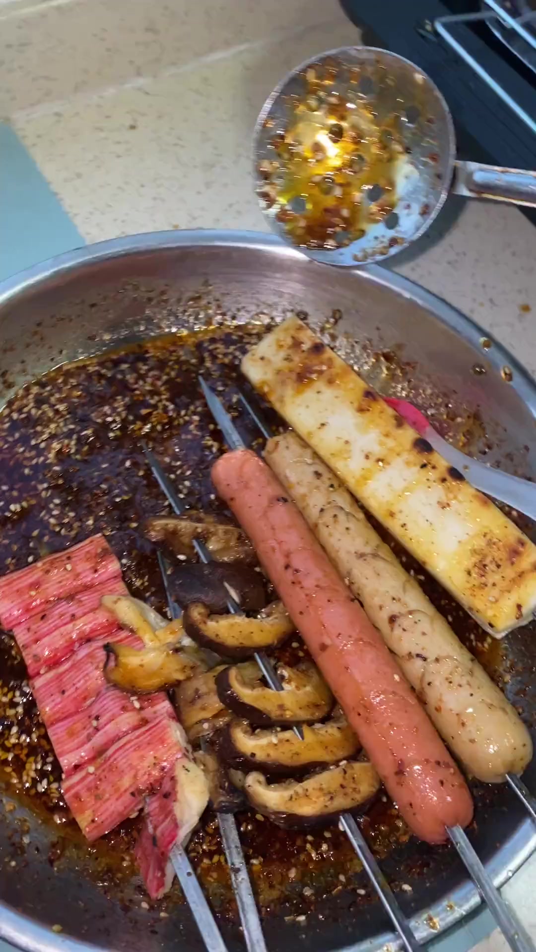 一个人的夜宵，在家也能做出好吃的路边烧烤