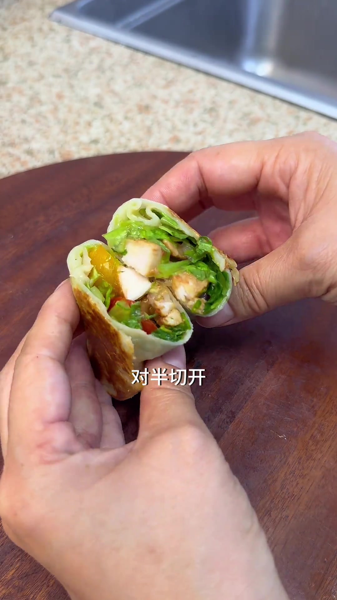 早上好!今日做墨西哥鸡肉卷、牛奶芝士玉米、大白兔奶茶