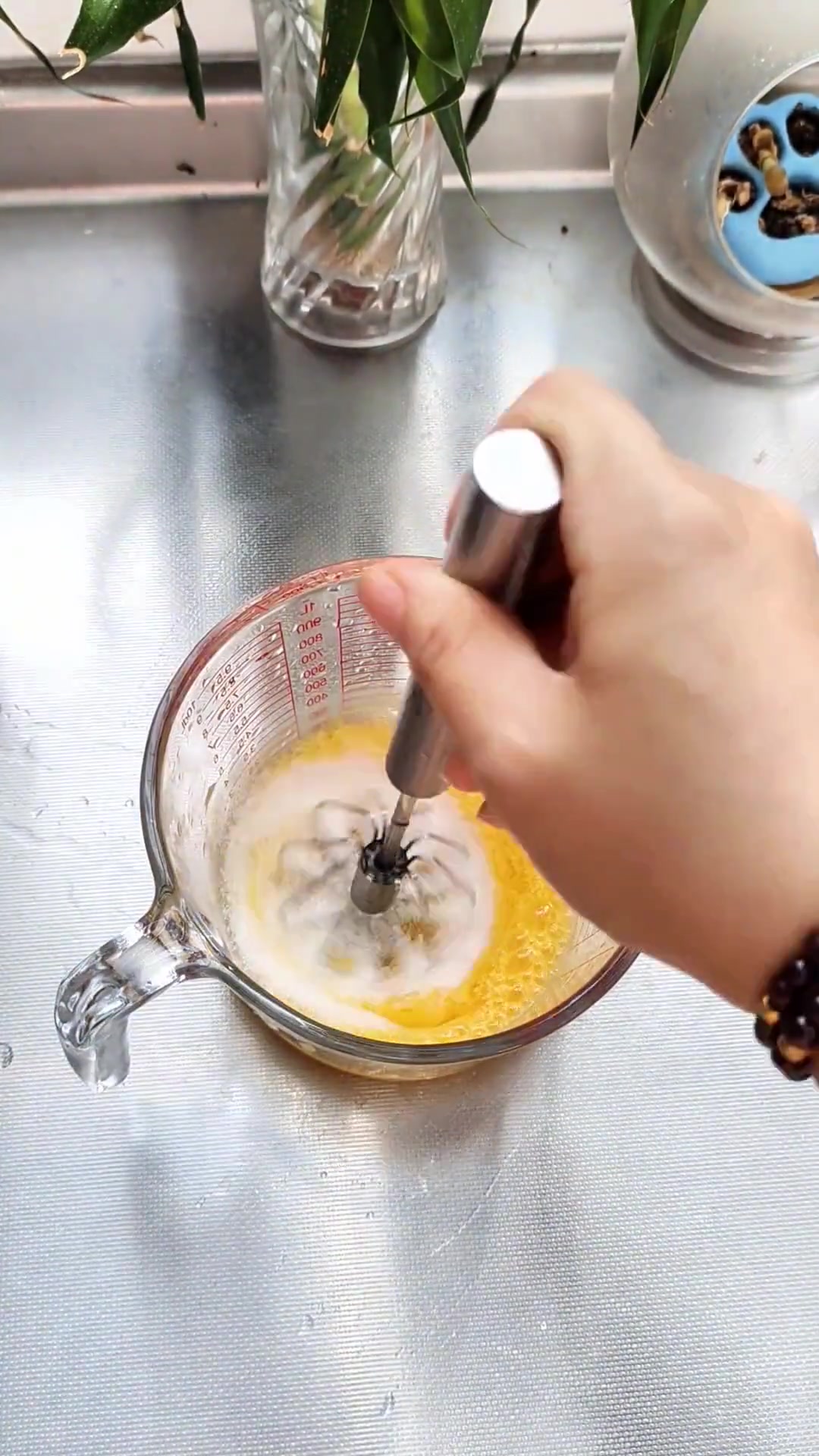 想吃蛋挞的可以自己在家里做，太好吃了